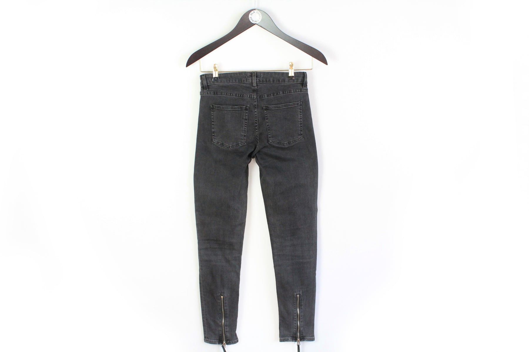 Acne Studios Acne Studios Skin 5 Pistol BLK Jeans Women's 26/32 Size 26" / US 2 / IT 38 - 2 Thumbnail
