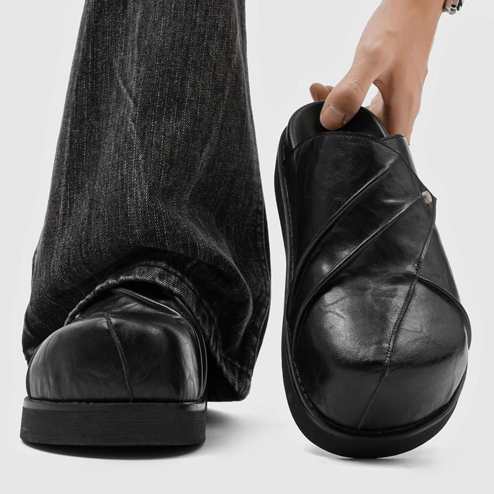 Leather Big Round-Toe Handcraft Mule | Japanese Retro Design Leather Size US 8 / EU 41 - 1 Thumbnail