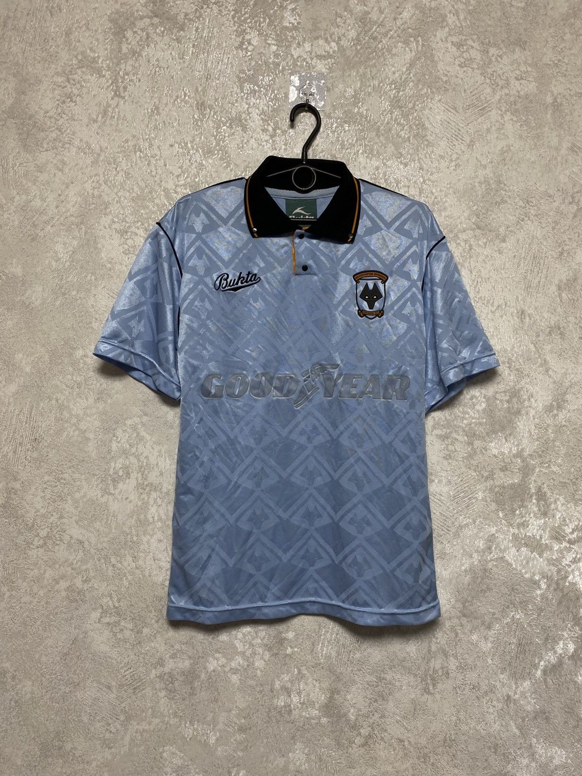 Vintage Bukta Wolverhampton Wanderers FC 1992 soccer jersey Size US S / EU 44-46 / 1 - 1 Thumbnail