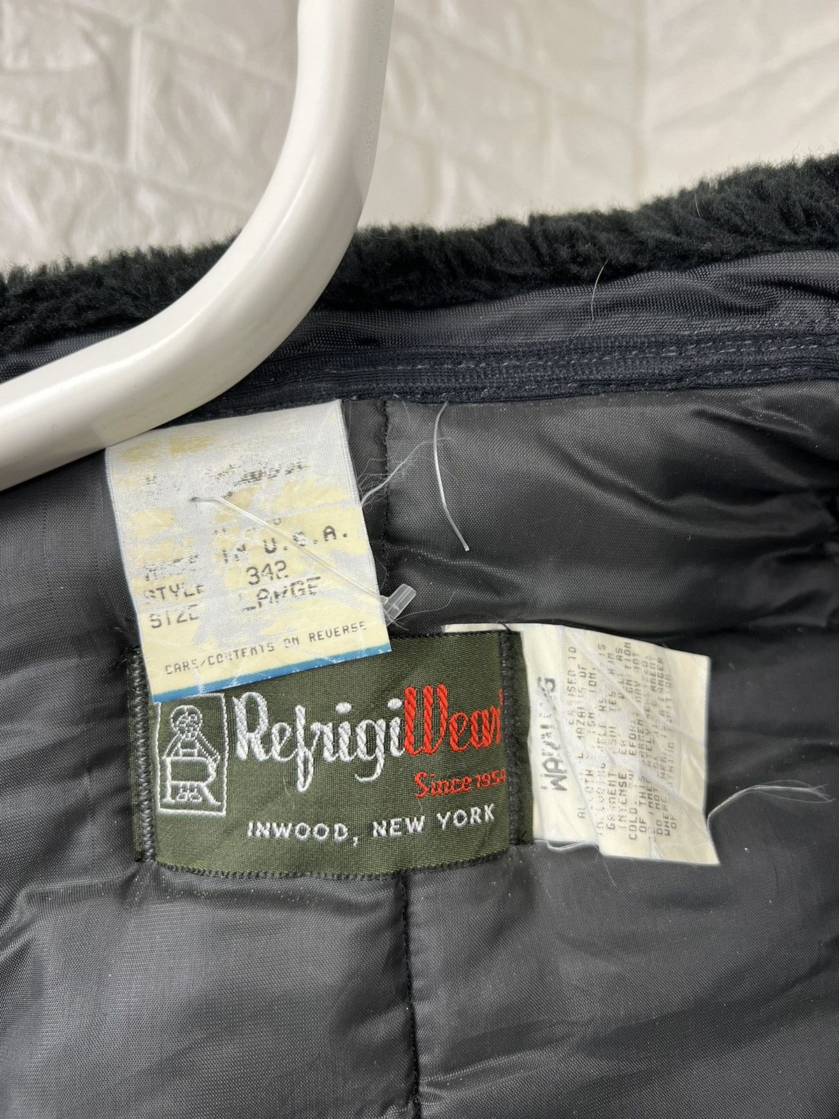 Japanese Brand × Vintage Vintage Refrigewear Nylon Coat Made in USA Size US L / EU 52-54 / 3 - 13 Thumbnail