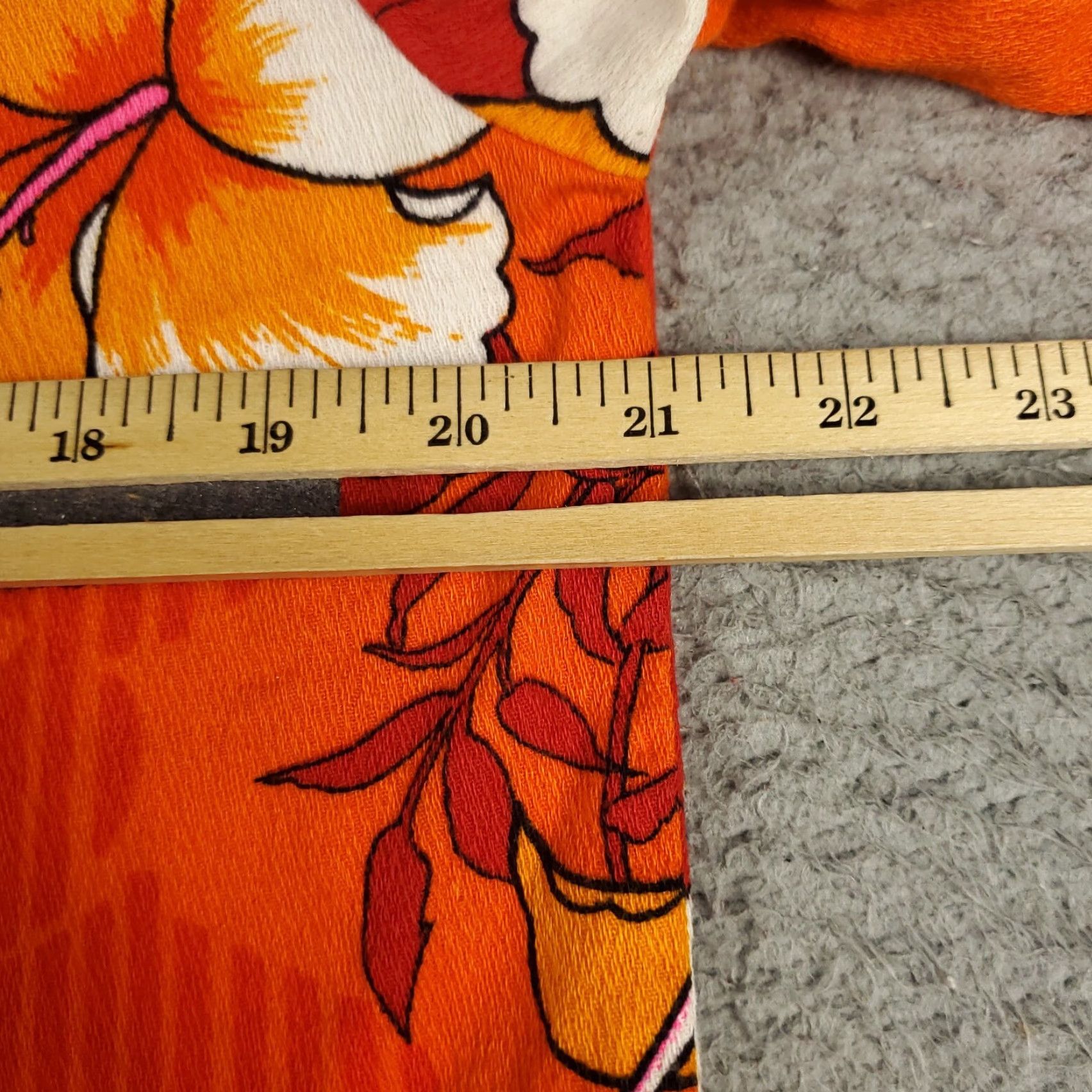 Vintage Hukilau Fashions Shirt Mens Medium Orange Floral Button-Up Aloha Hawaiian 60s-70s Size US M / EU 48-50 / 2 - 5 Thumbnail