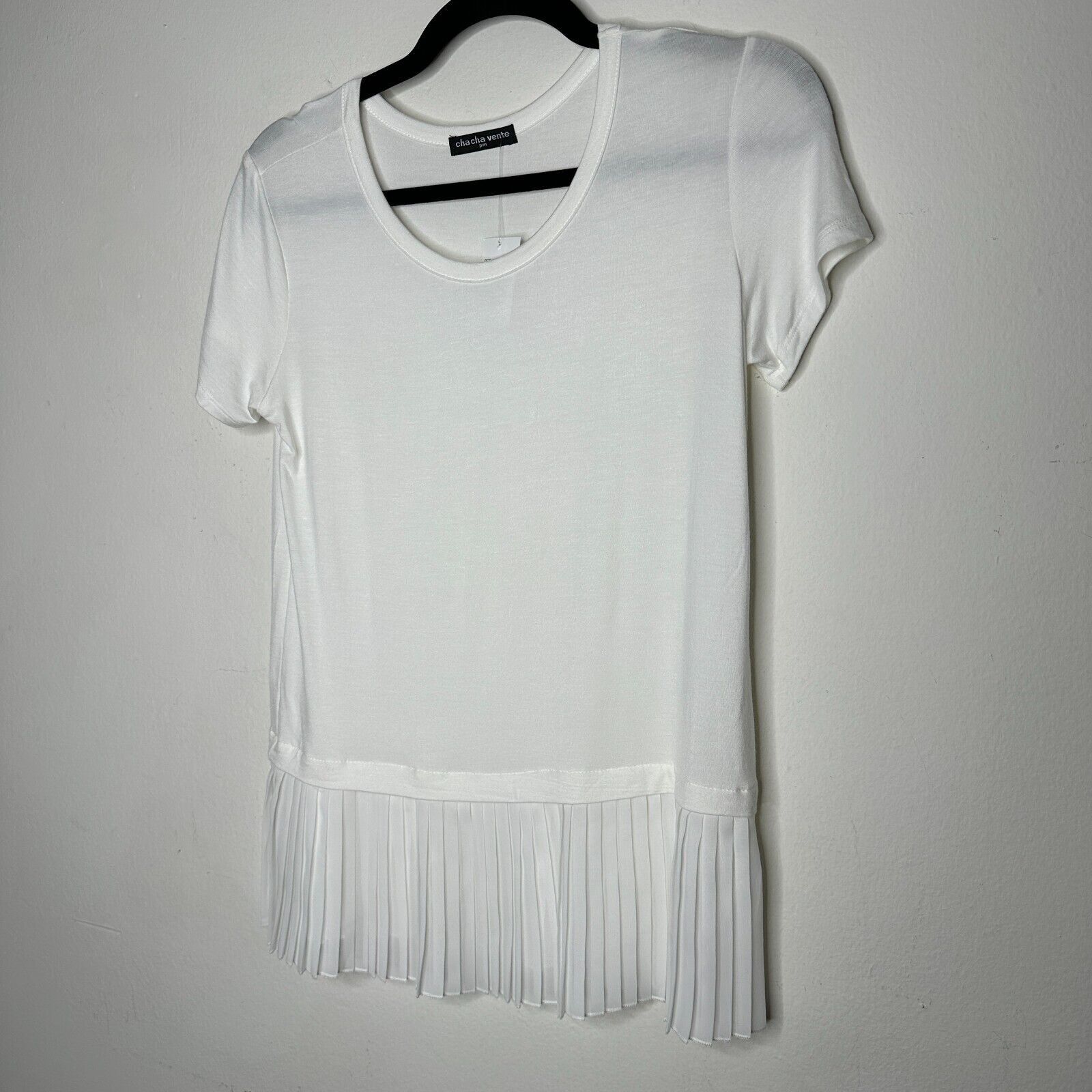Other NWT Cha Cha Vente Ivory Pleated Short Sleeve Scoop Blouse PM Size M / US 6-8 / IT 42-44 - 3 Thumbnail