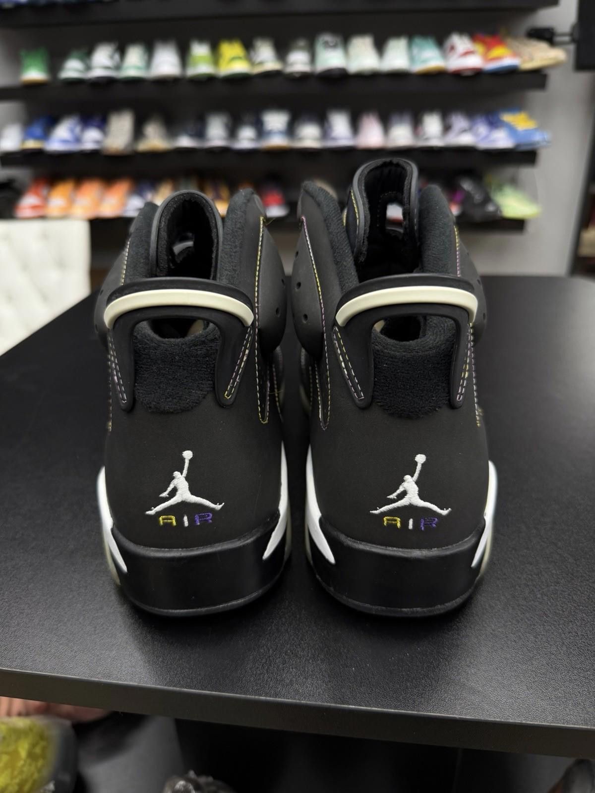 Jordan Brand Size 11 - Jordan 6 Retro Lakers 2010 RARE UN Worn Authentic Size US 11 / EU 44 - 8 Thumbnail
