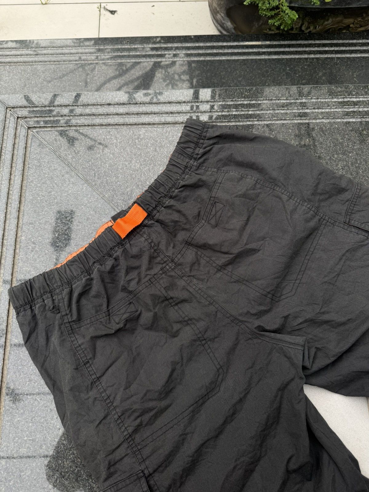 Japanese Brand 90’s PIKO RARE HAWAIIAN SURF VINTAGE TRANSFORMER SHORT PANTS Size US 34 / EU 50 - 14 Thumbnail