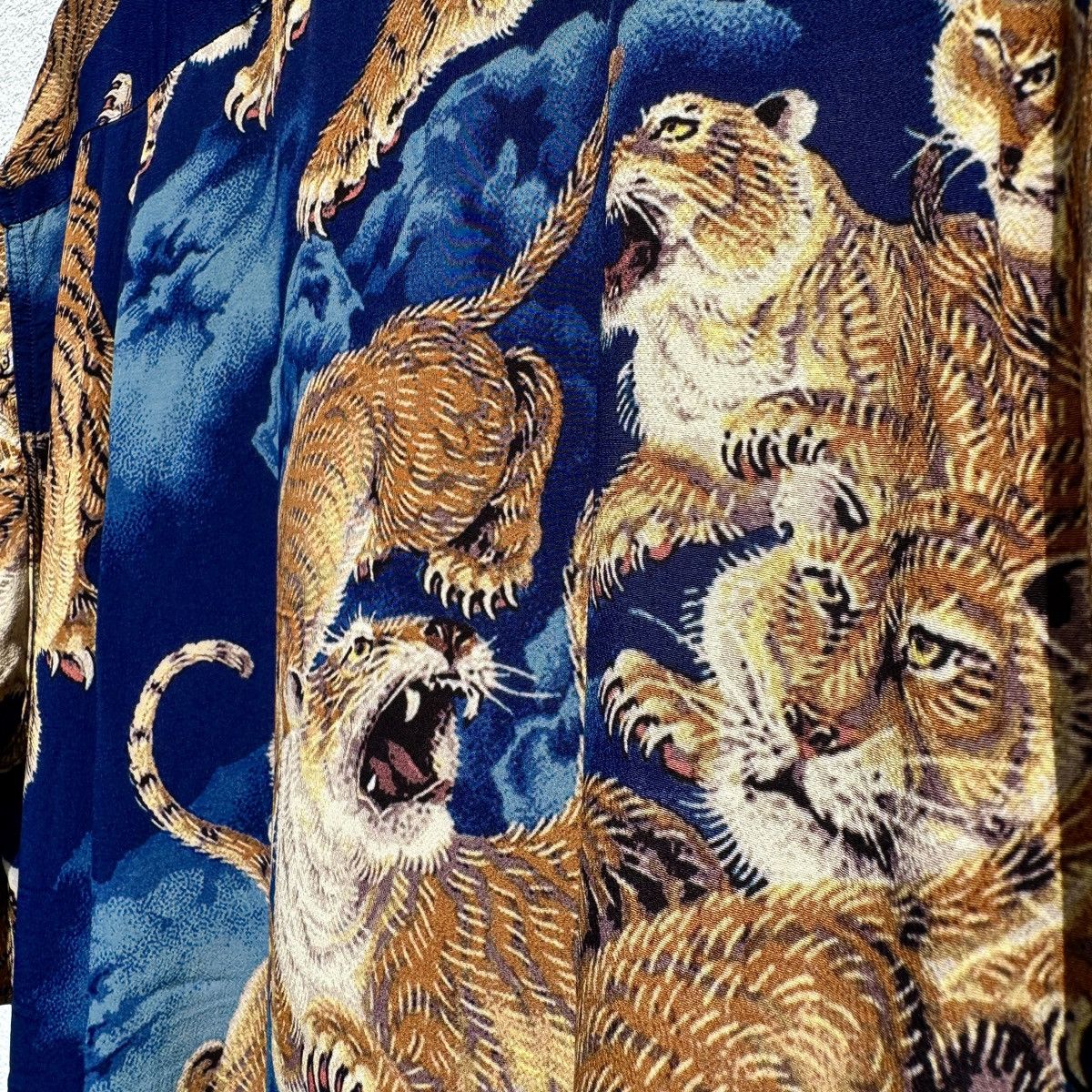 Other RARE! Toyo Ent. Sun Surf 'One Hundred Tigers' Collar Shirt Size US M / EU 48-50 / 2 - 6 Thumbnail