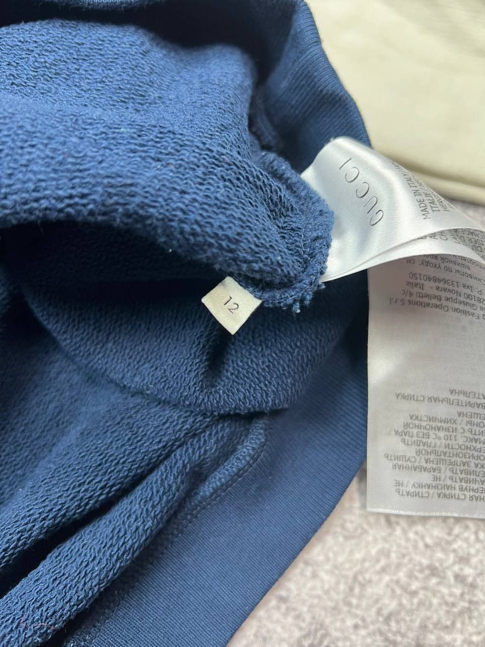 Gucci Rare Gucci Sweatshirt Luxury Size US XS / EU 42 / 0 - 9 Thumbnail