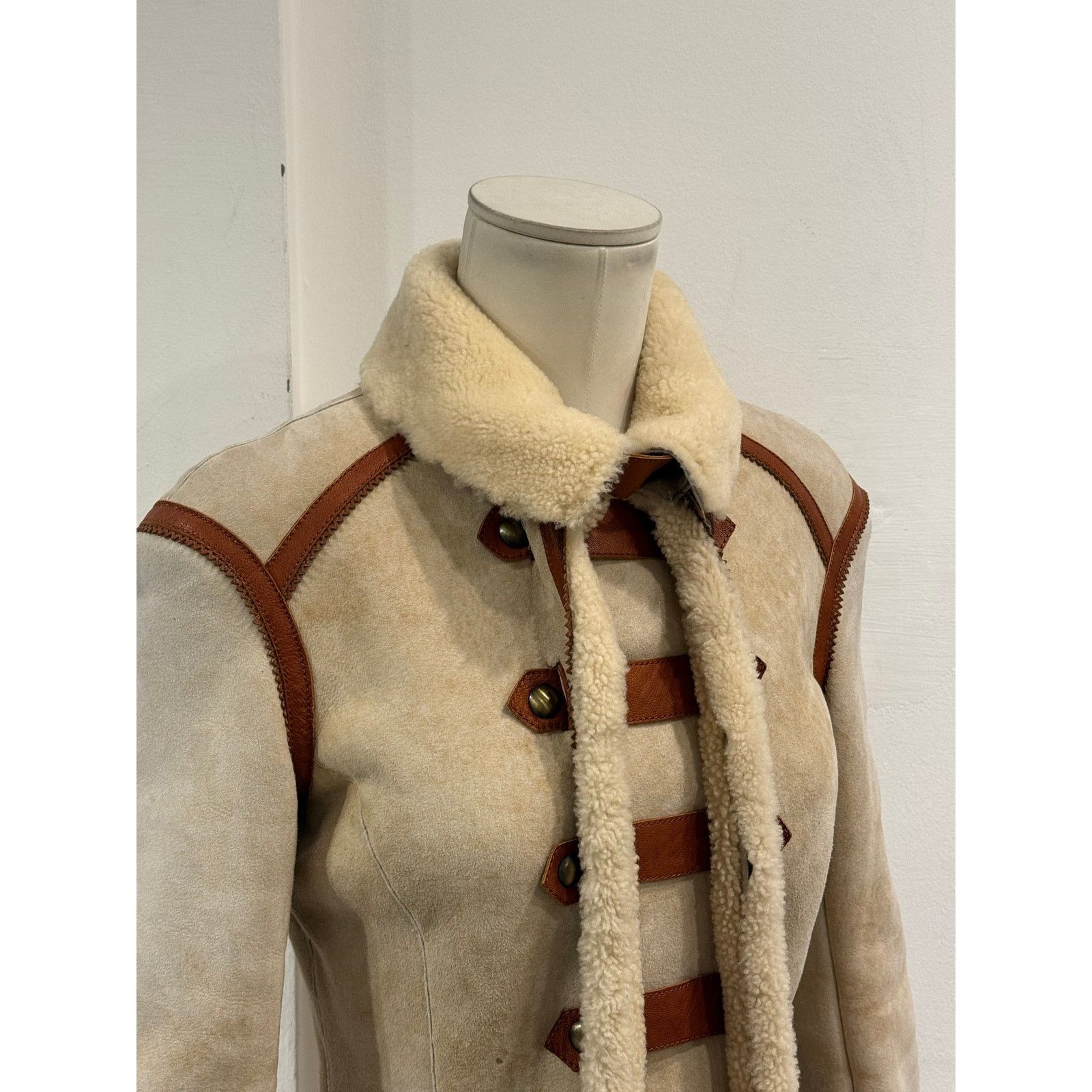 Roberto Cavalli Roberto Cavalli shearling jacket with contrast leather Size M / US 6-8 / IT 42-44 - 4 Thumbnail