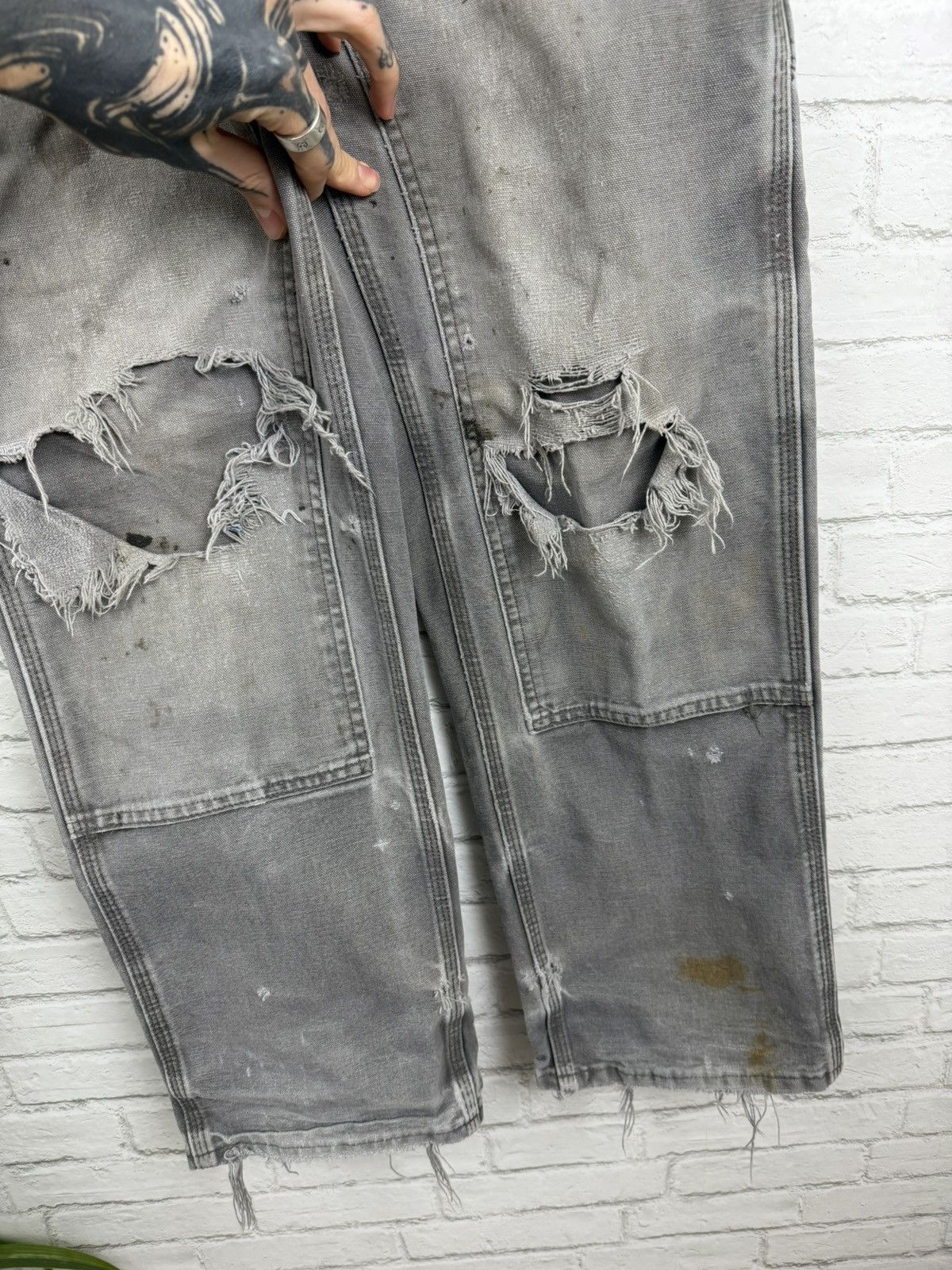 Carhartt (32x31) CRAZY THRASHED FADED Carhartt Double Knee Pants Size US 32 / EU 48 - 6 Thumbnail