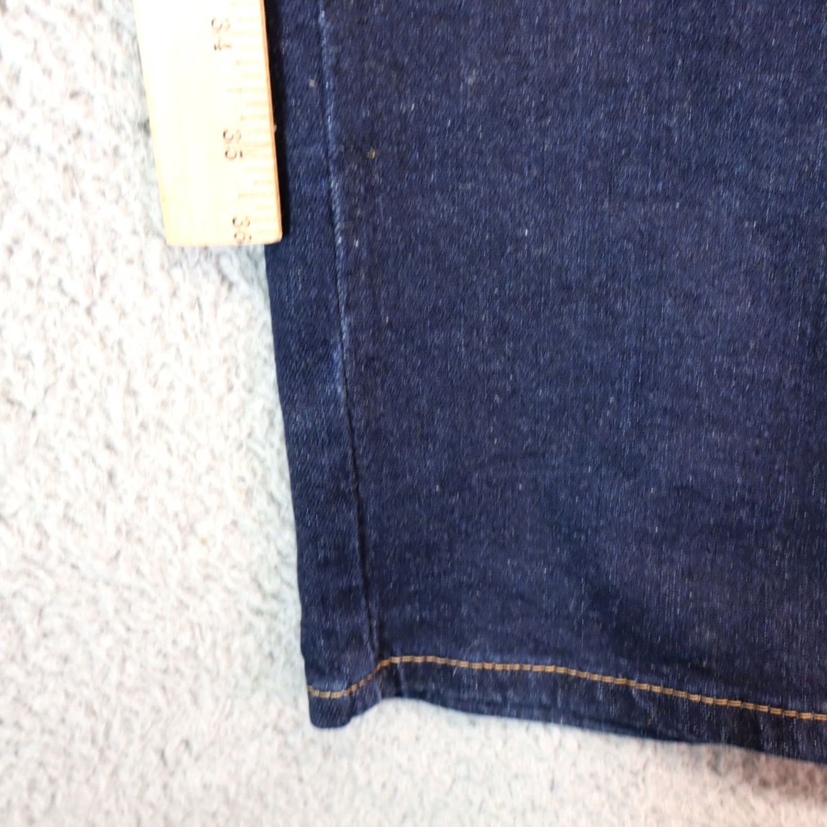 Levi's Levi's 514 Jeans Men Regular Straight 38x30 Denim Blue Medium Wash 5-Pocket Cotton Blend Logo Stretch Classic Vintage: No Size US 38 / EU 54 - 7 Thumbnail