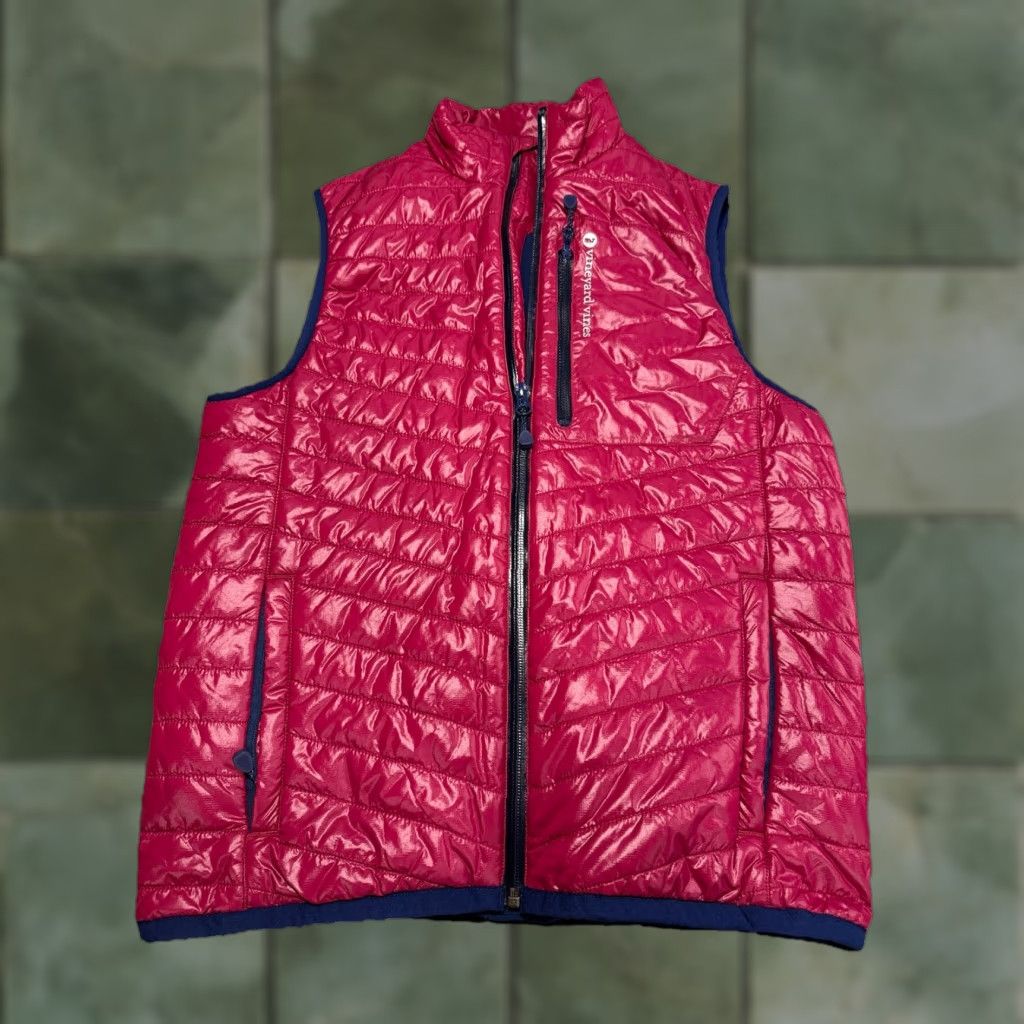 Vineyard Vines Vineyard Vines Performance Mountain Weekend Puffer Vest-Full Zip Sz XS Berry Red Size XS / US 0-2 / IT 36-38 - 1 Thumbnail