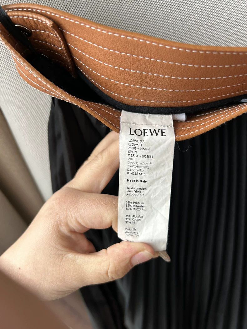 Loewe LOEWE Black pleated skirt Size 25" / US 0 / IT 36 - 5 Thumbnail