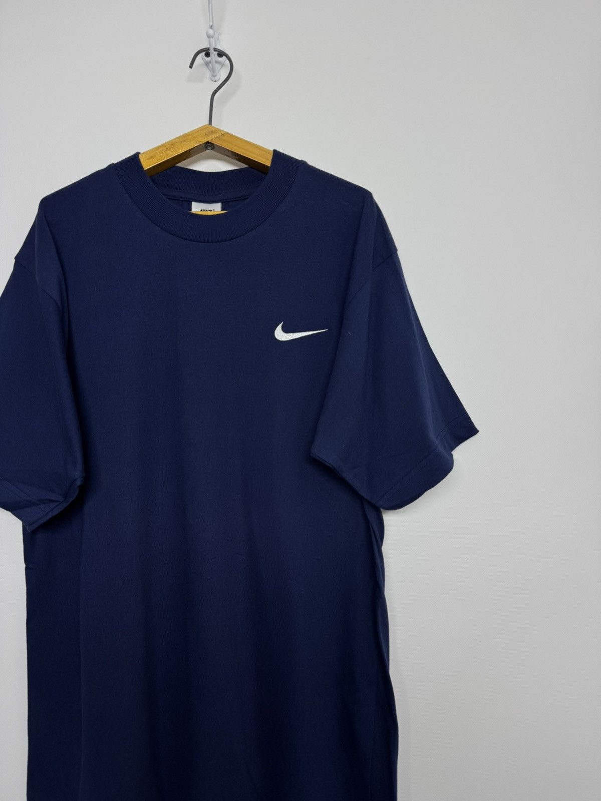 Nike Vintage Nike Swoosh T-Shirt 90’s Size US S / EU 44-46 / 1 - 1 Thumbnail