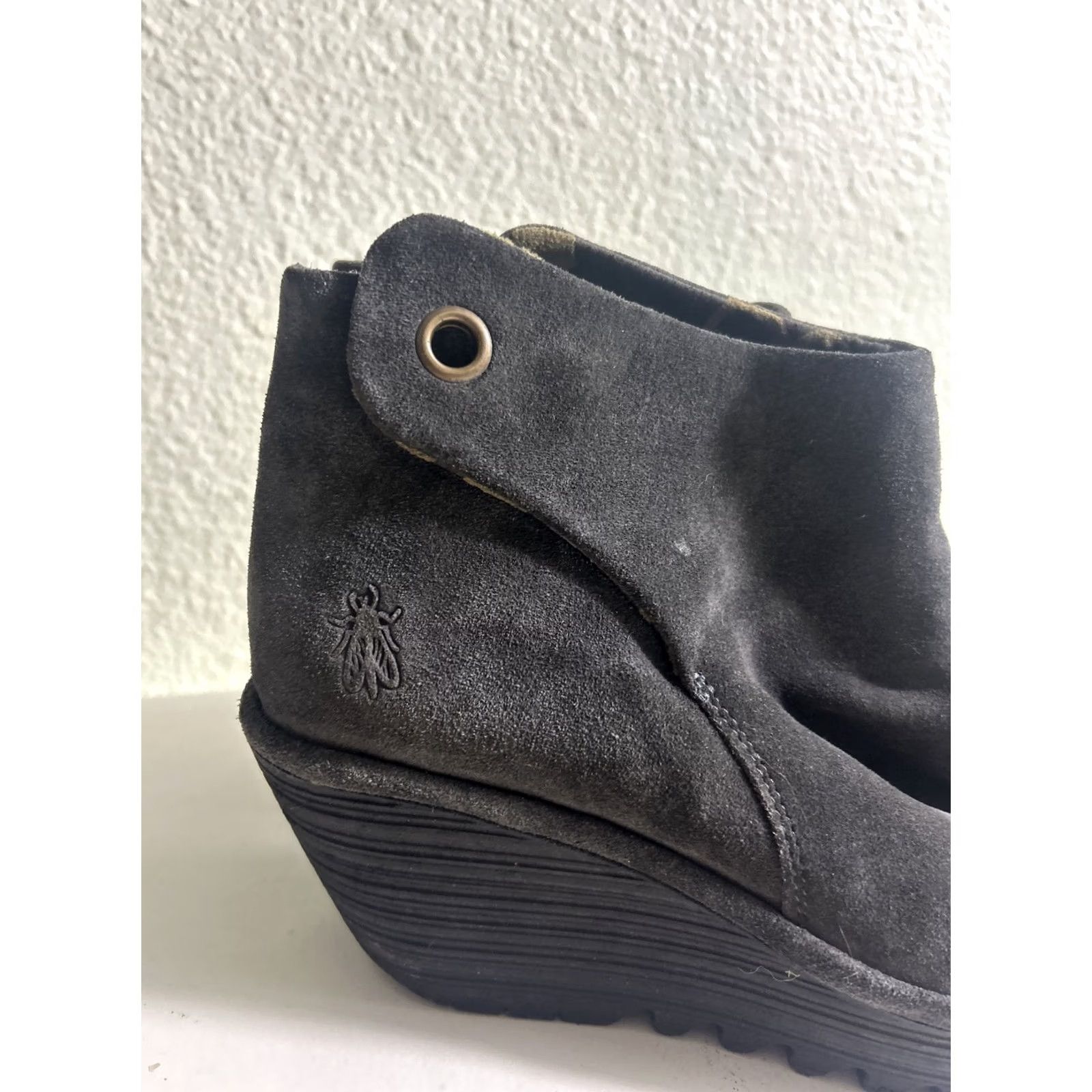 Fly London Fly London Yebi Suede Back Tie Ankle Boots Women’s 39 US 8-8.5 Gray Boots Woman Medium Wedge Ruched Size US 8.5 / IT 38.5 - 2 Thumbnail