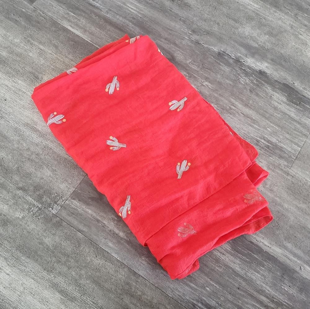 dylan Red Cactus Detailed D&Y Scarf Size ONE SIZE - 2 Thumbnail
