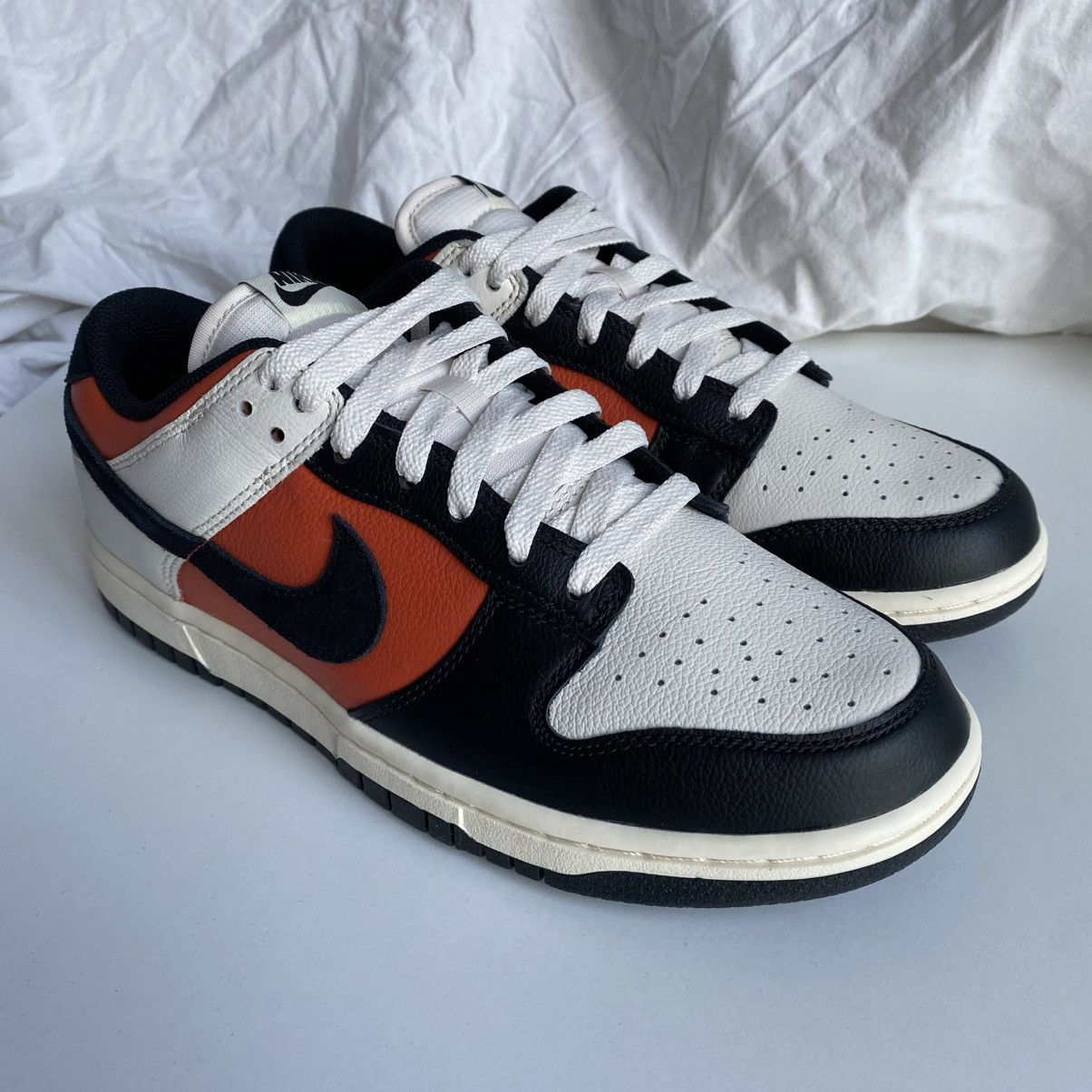 Nike Nike Dunk Low Size US 11 / EU 44 - 2 Thumbnail