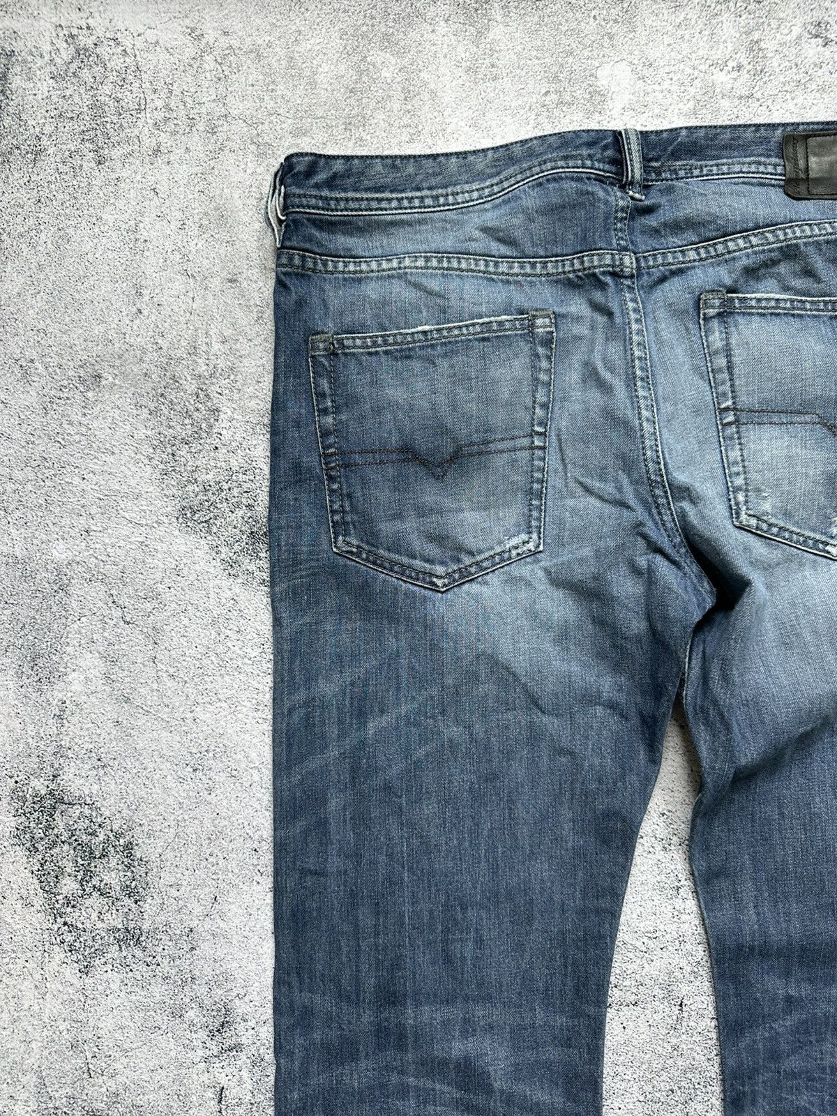 Diesel Vintage Diesel Crazy Washed Jeans Baggy Fit 36 Size Size US 36 / EU 52 - 14 Thumbnail
