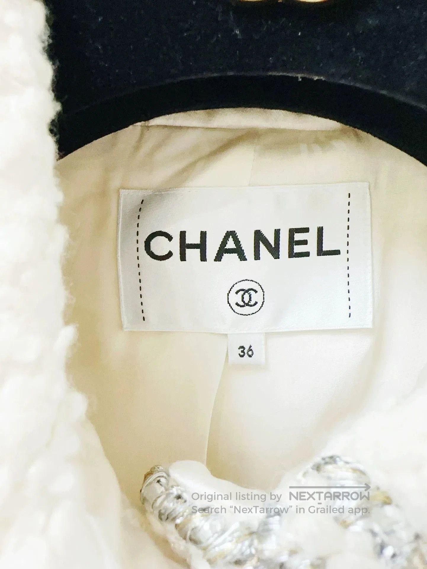 Chanel Chanel Beige Tweed Pearl Button Jacket. Size US S / EU 44-46 / 1 - 5 Thumbnail