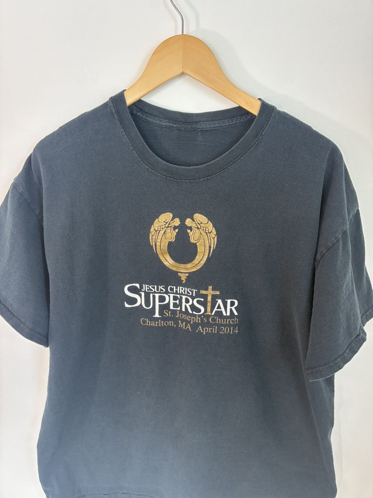 Band Tees Jesus Christ Superstar Sun Faded Y2K Band Tee Size US XL / EU 56 / 4 - 1 Thumbnail