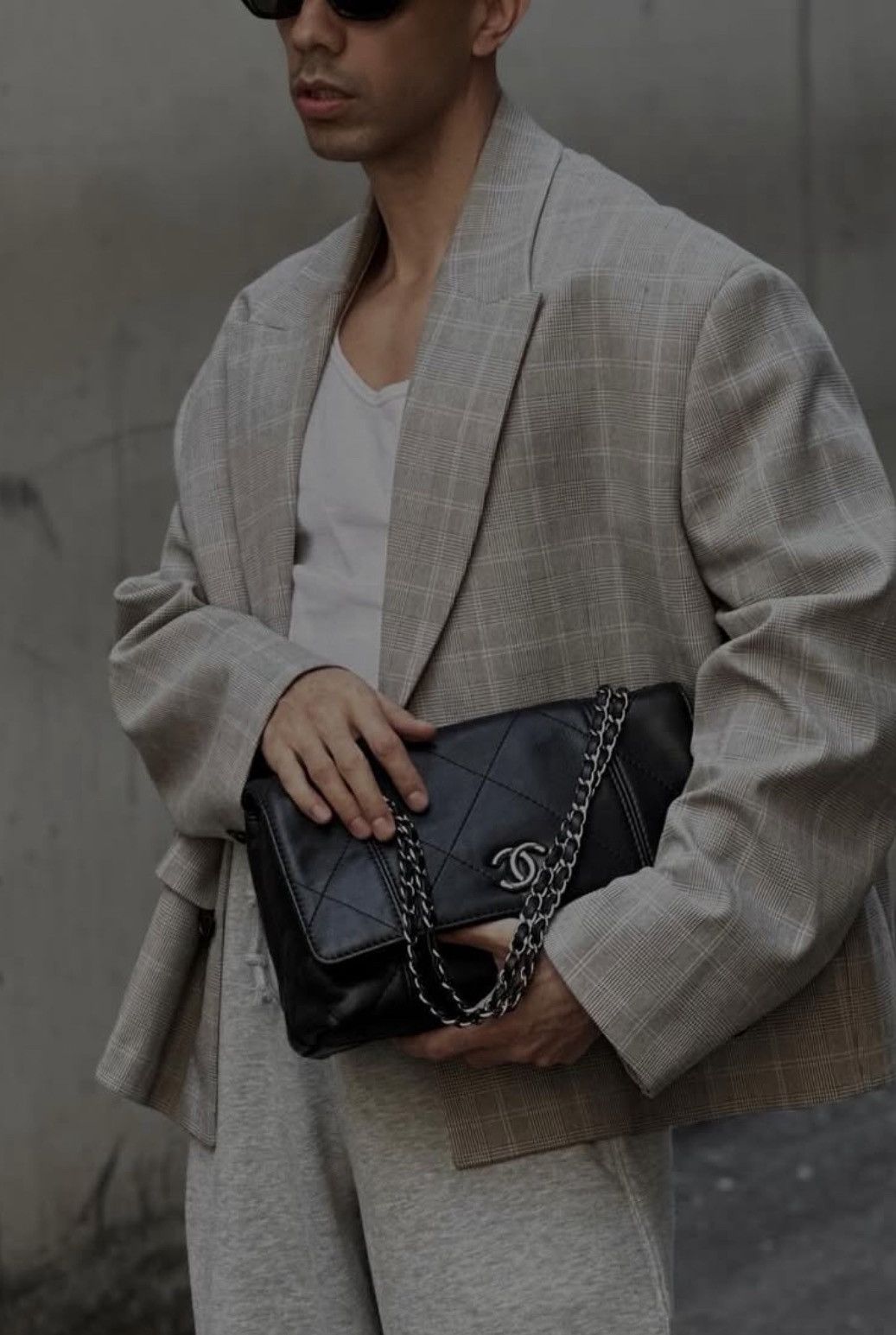 Chanel CHANEL - Lambskin Quilted Large Soft Touch Flap Size ONE SIZE - 18 Thumbnail