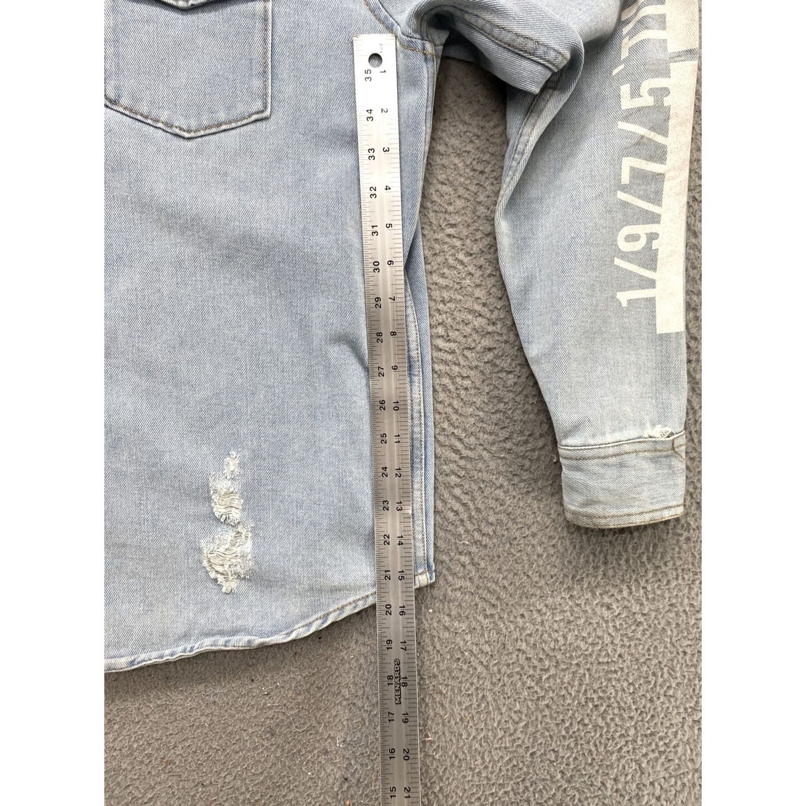 Zara Zara Man Denim Pearl Snap Up Distressed Long Sleeve Regular Fit Shirt L Blue Cotton Denim Button-Up Shirt Mens Regular Fit Mom? Size US L / EU 52-54 / 3 - 7 Thumbnail