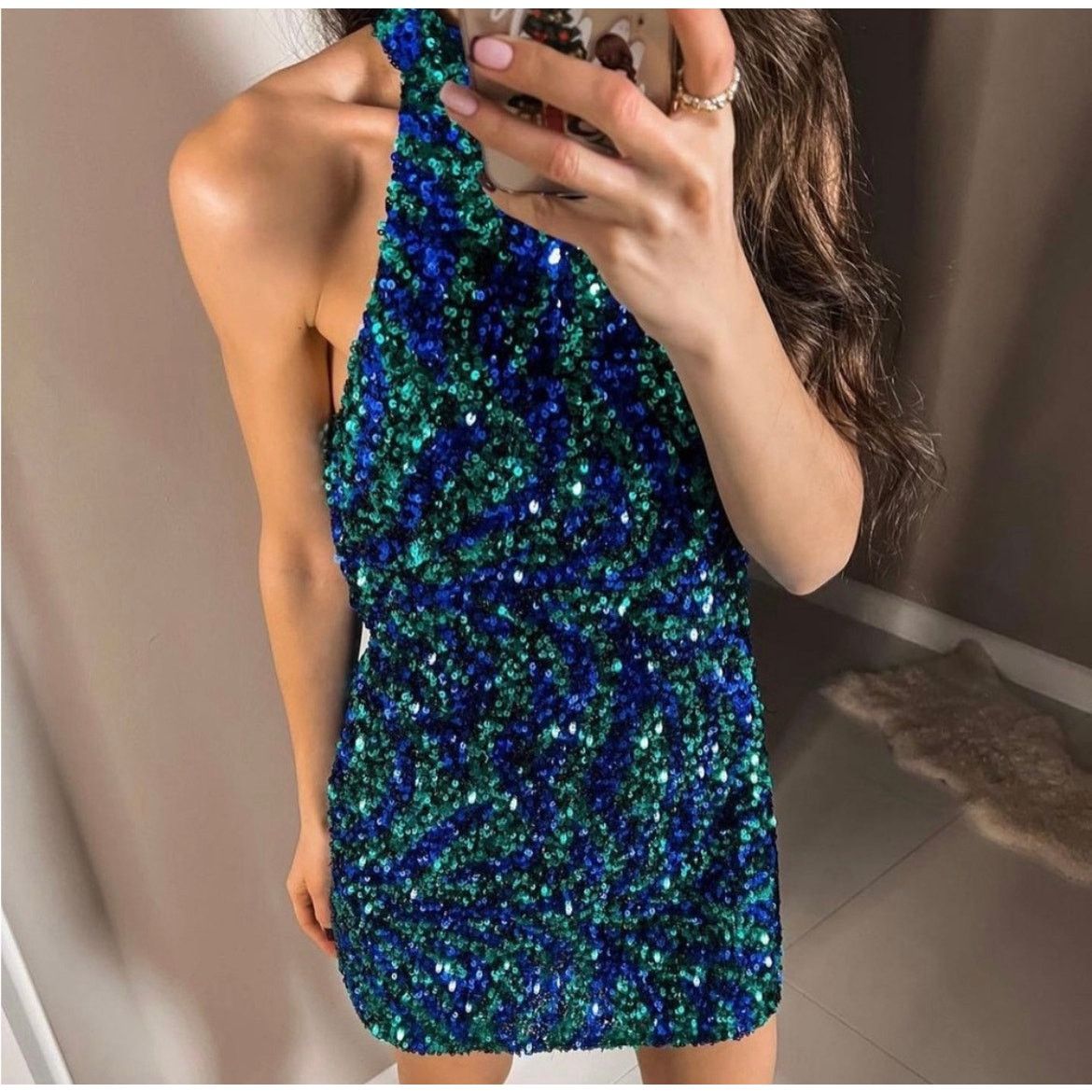 ZARA BLOGGER FAVORITE SEQUIN HALTER DRESS - www.desnorhaar.be
