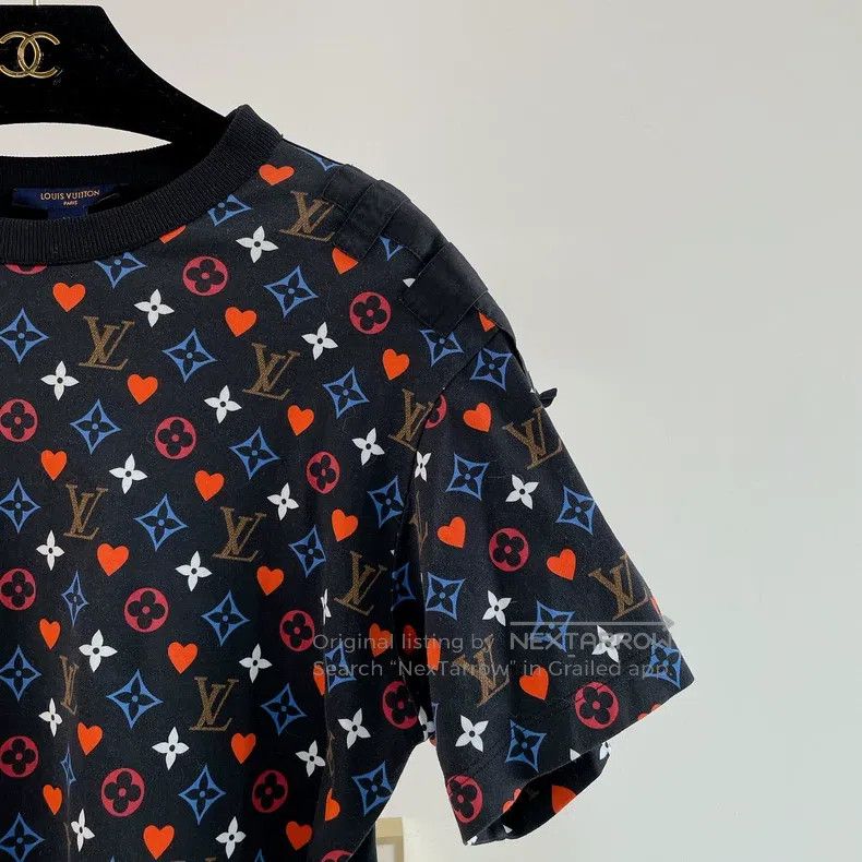 Louis Vuitton Louis Vuitton Full logo T-shirt Size M / US 6-8 / IT 42-44 - 3 Thumbnail