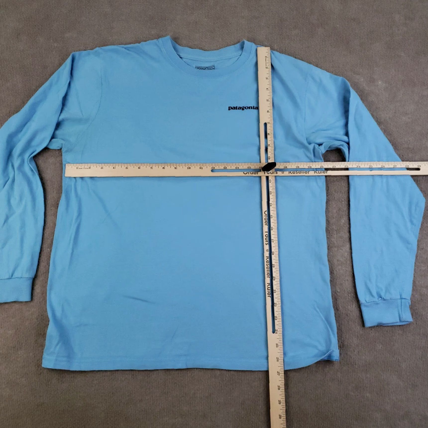 Patagonia Patagonia Shirt Mens Medium Blue Long Sleeve Logo Outdoors Faded Regular Z Size US M / EU 48-50 / 2 - 2 Thumbnail