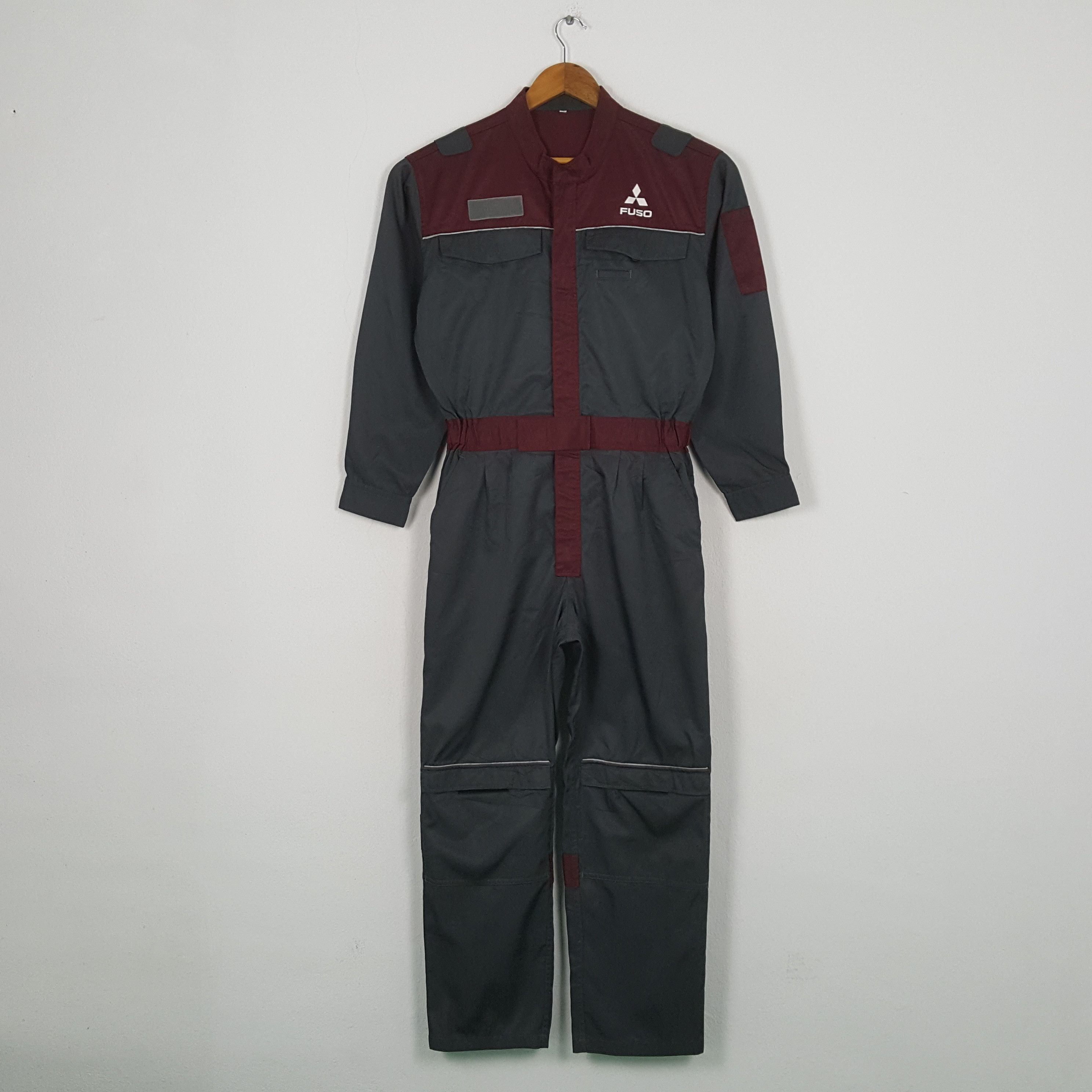 Japanese Brand Vintage Mitsubishi Fuso Japan Motorsport Coverall C300N22 Size US M / EU 48-50 / 2 - 4 Thumbnail