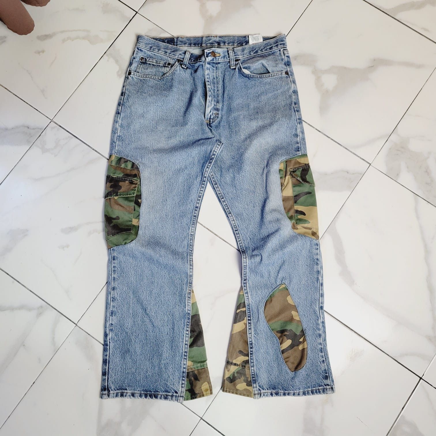 Japanese Brand 1 of 1 Denim Cargo Reworked Jeans Flared Baggy Size US 34 / EU 50 - 4 Thumbnail