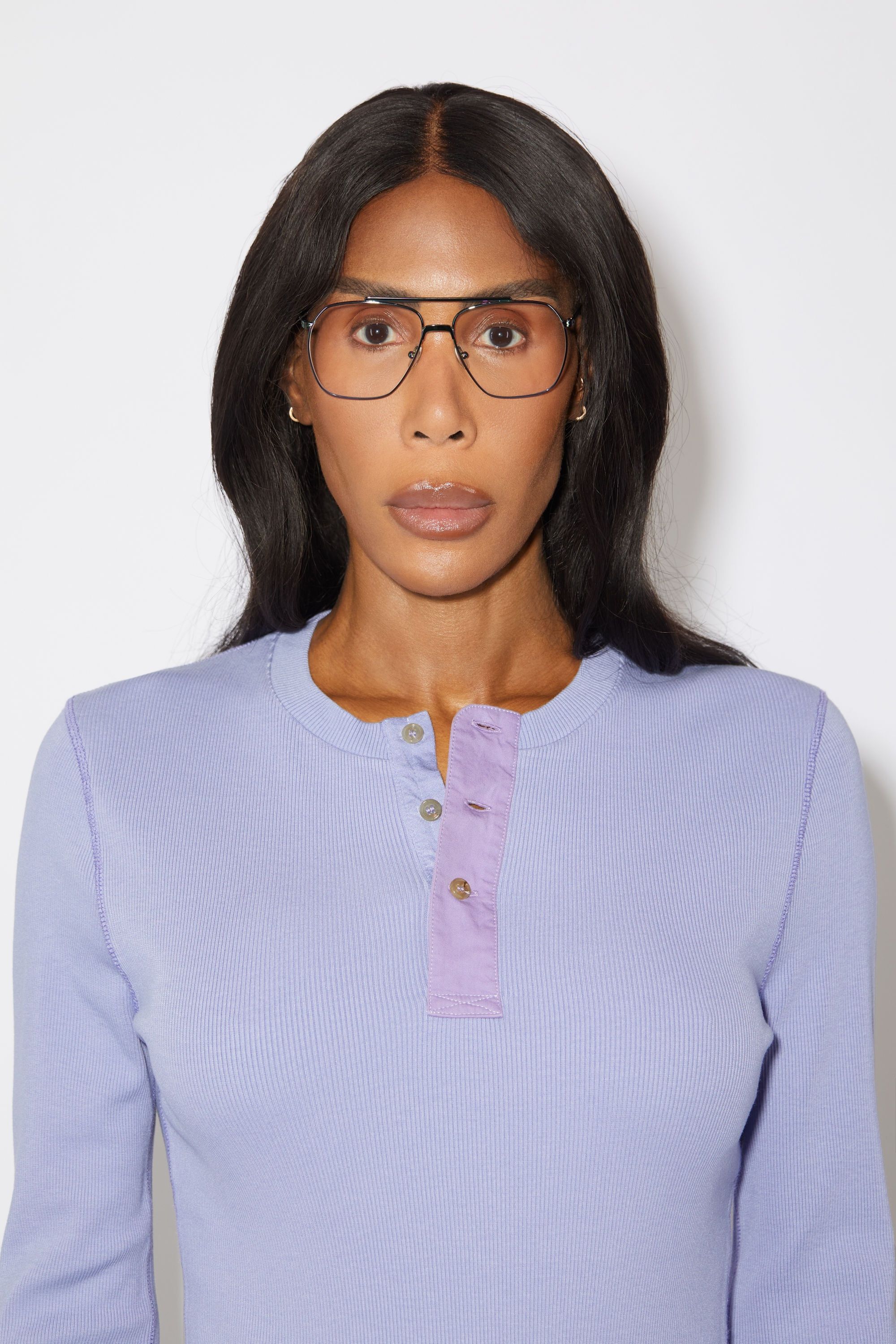 Acne Studios o1y0725 Crewneck T-Shirt in Lilac Size L / US 10 / IT 46 - 2 Thumbnail