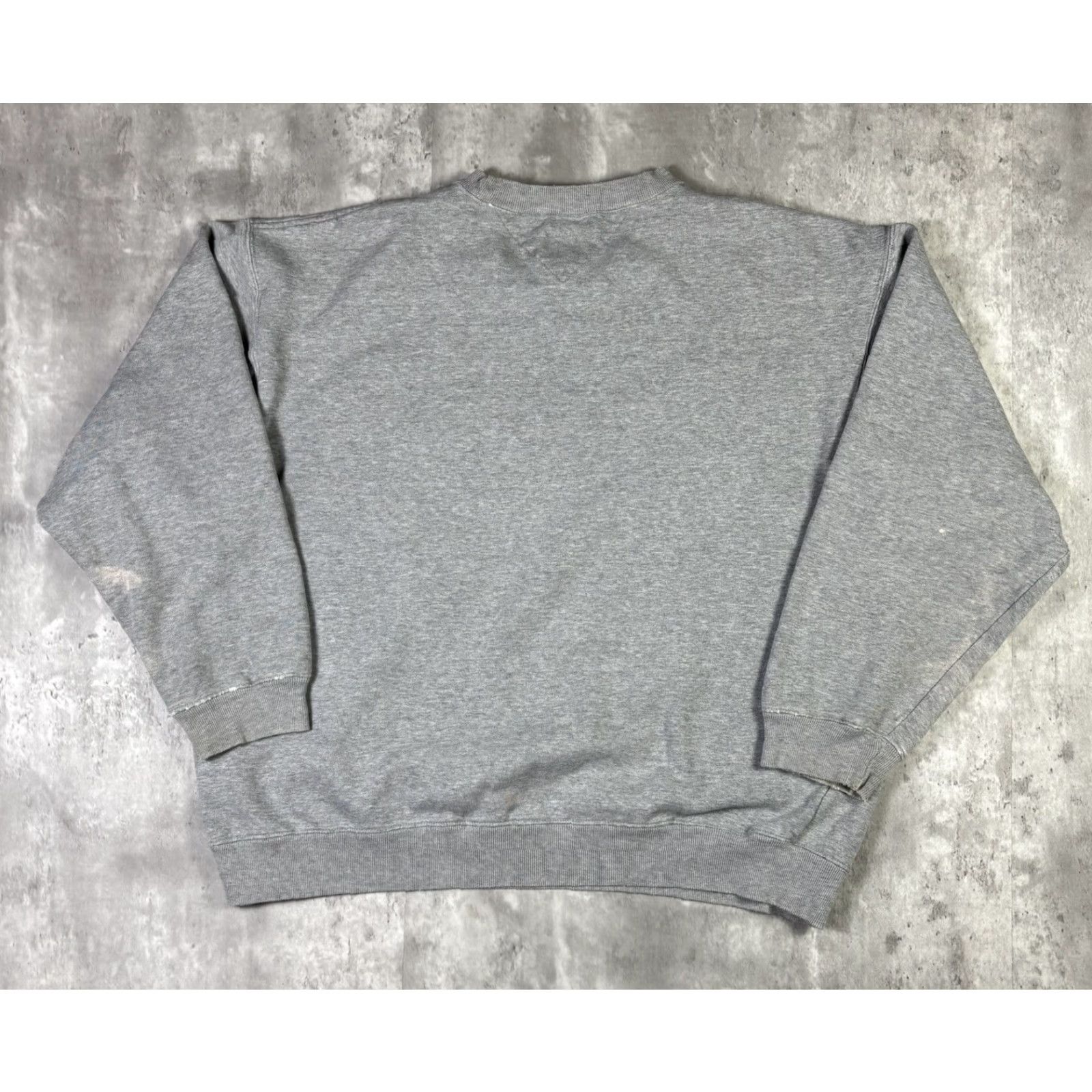 Tommy Hilfiger VINTAGE Tommy Hilfiger Sweatshirt Crewneck Embroidered Adult Large Gray 90s Men's Pullover Heavyweight Graphic Print Cotton Fleece Size US L / EU 52-54 / 3 - 2 Thumbnail