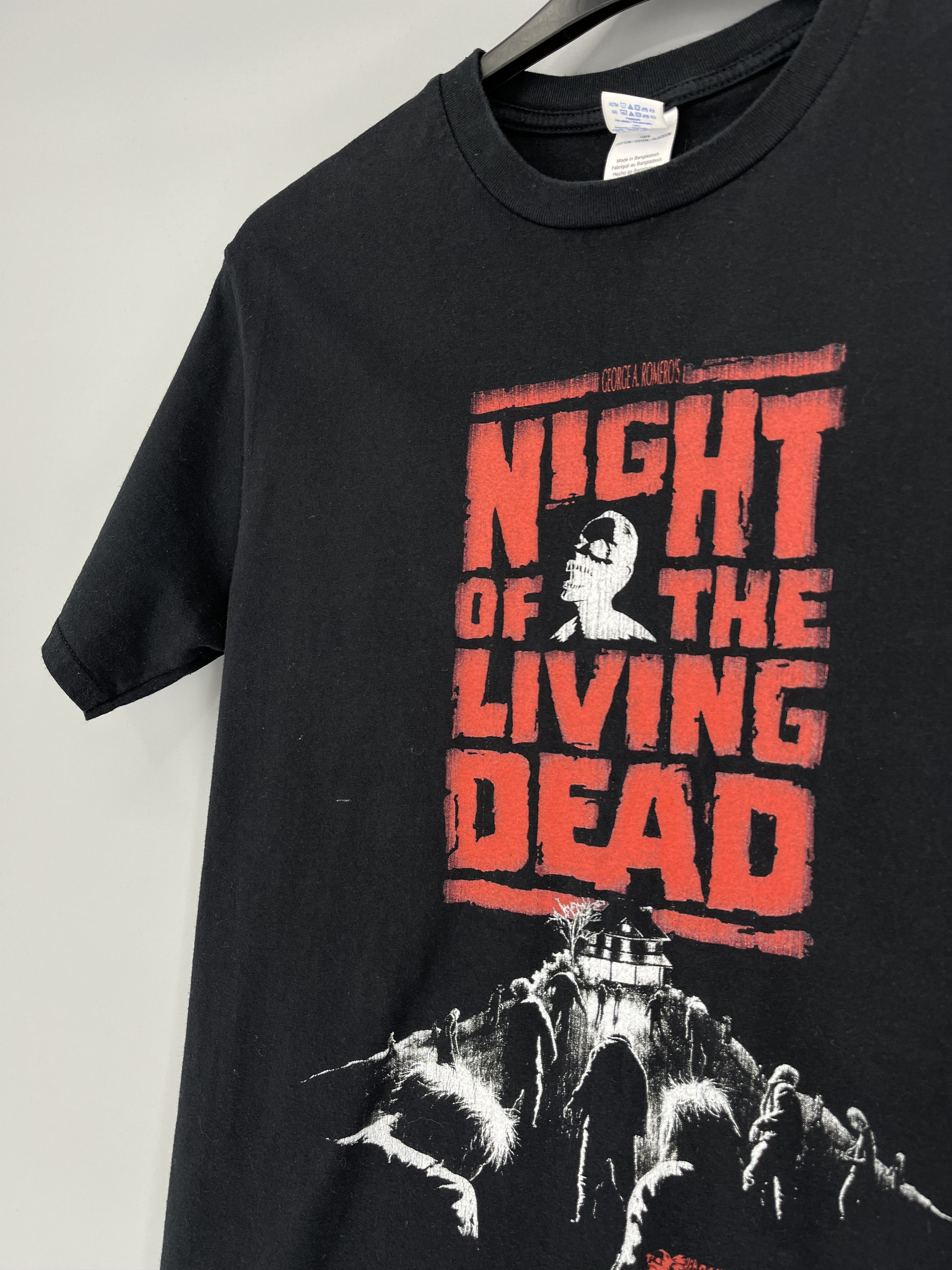Other Vintage Y2K Night Of The Living Dead tshirt Size US M / EU 48-50 / 2 - 6 Thumbnail