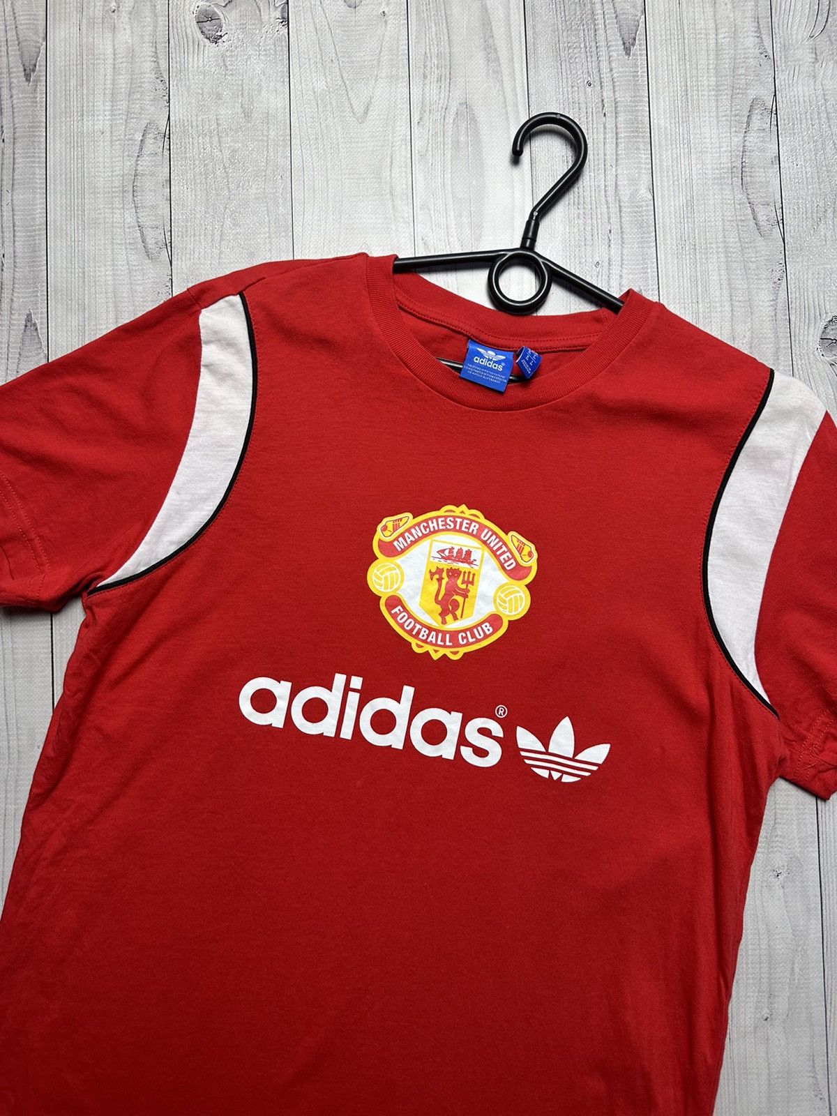 Adidas Vintage Adidas Manchester United soccer tee retro logo M Size US M / EU 48-50 / 2 - 2 Thumbnail