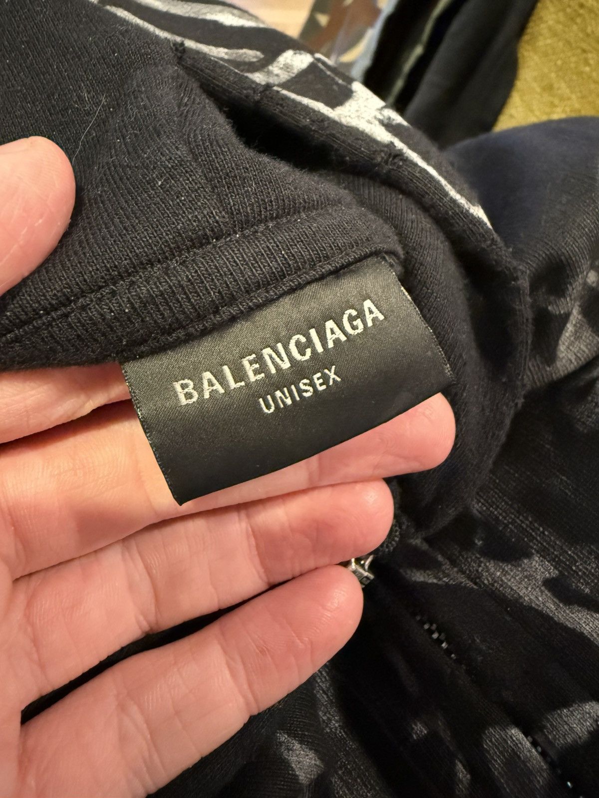Balenciaga Balenciaga Black Skater Zip Up Hoodie Size US XXL / EU 58 / 5 - 6 Thumbnail