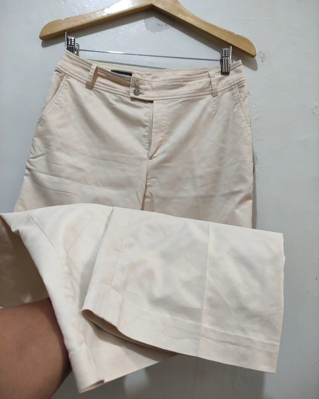 Burberry Burberry Golf Cream Wide Leg Cropped Pants Women M Japan Size 30" / US 8 / IT 44 - 8 Thumbnail
