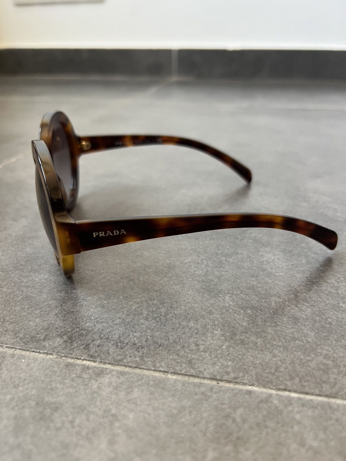 Prada Vintage Prada Havana Oversized Round Sunglasses Size ONE SIZE - 3 Thumbnail