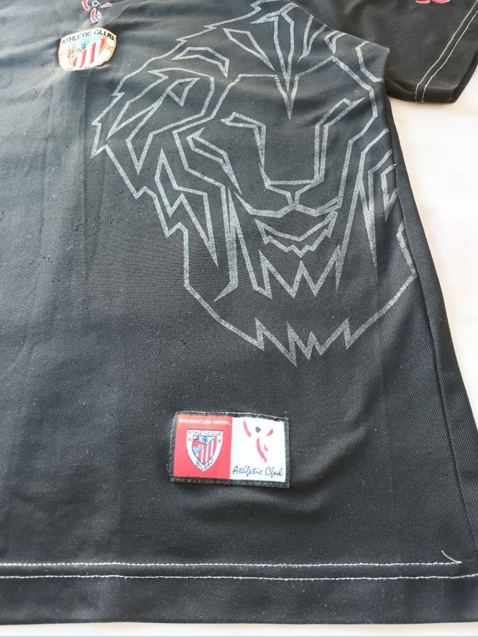 Vintage Vintage 2005–08 Athletic Bilbao Away Jersey – Football Shirt Size US M / EU 48-50 / 2 - 2 Thumbnail