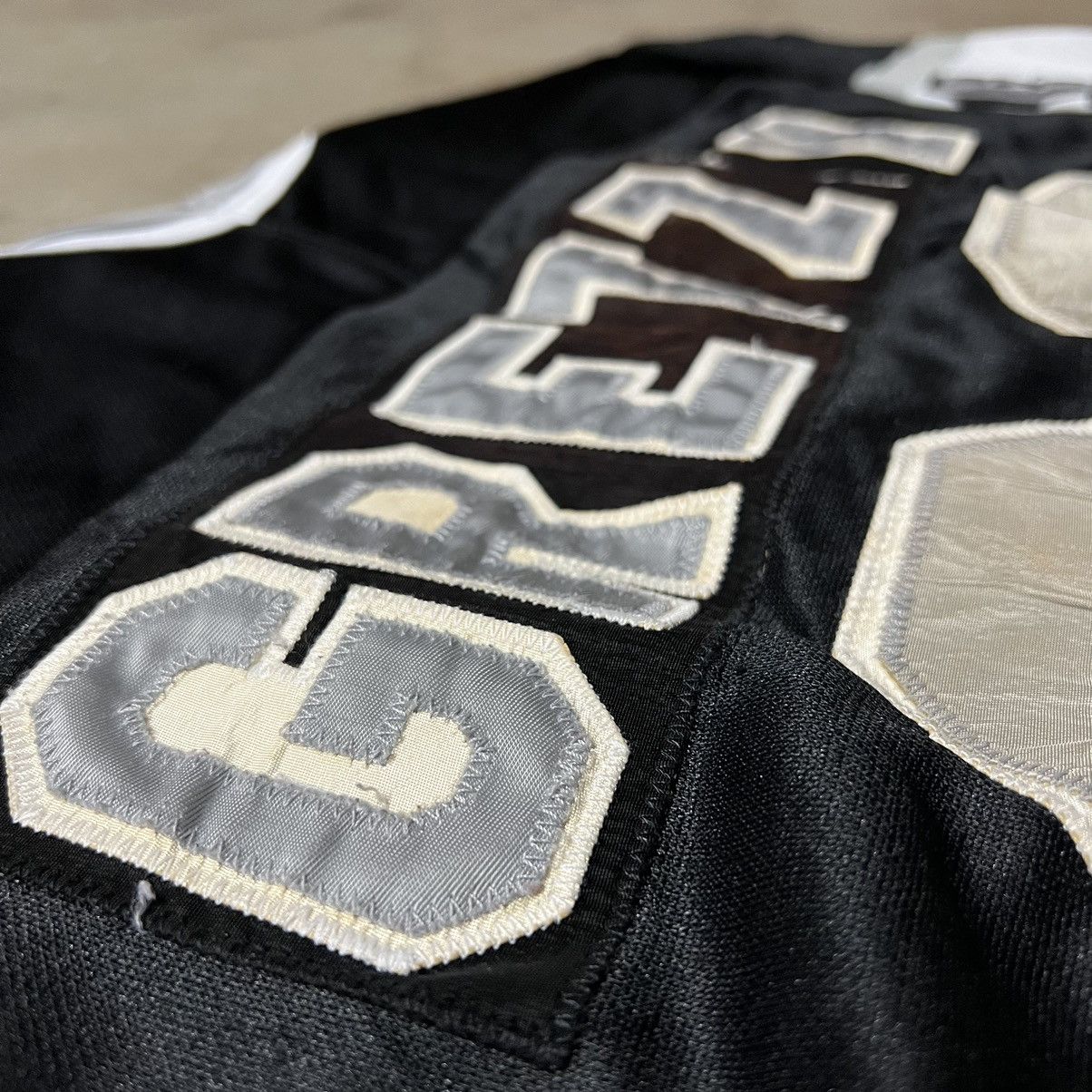 Ccm × Vintage Vintage 90’s NHL Los Angeles Kings CCM Hockey Jersey Size US L / EU 52-54 / 3 - 6 Thumbnail
