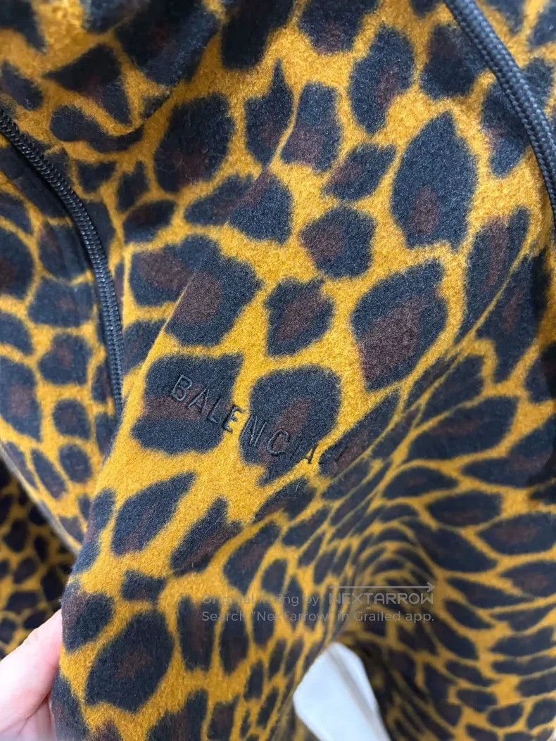 Balenciaga Balenciaga Leopard Pattern Fleece Jacket Size XS / US 0-2 / IT 36-38 - 2 Thumbnail