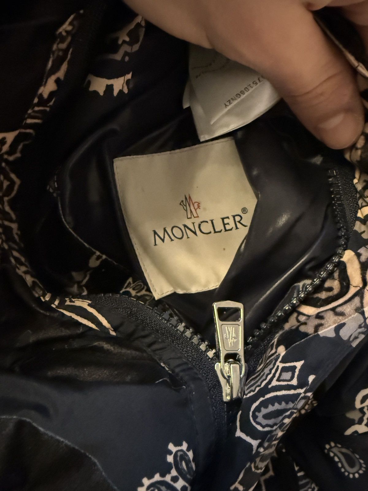 Moncler Moncler Freville paisley reversible jacket Size US M / EU 48-50 / 2 - 11 Thumbnail