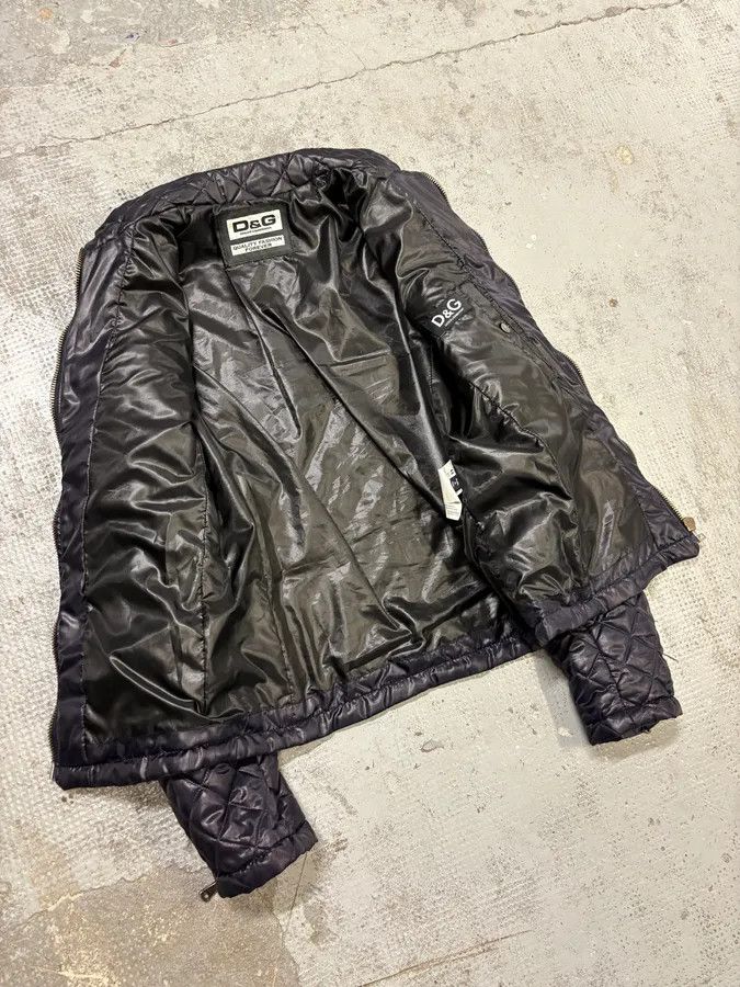 Dolce & Gabbana 2000s Dolce & Gabbana Dark Purple Nylon Quilted Jacket Size US S / EU 44-46 / 1 - 7 Thumbnail
