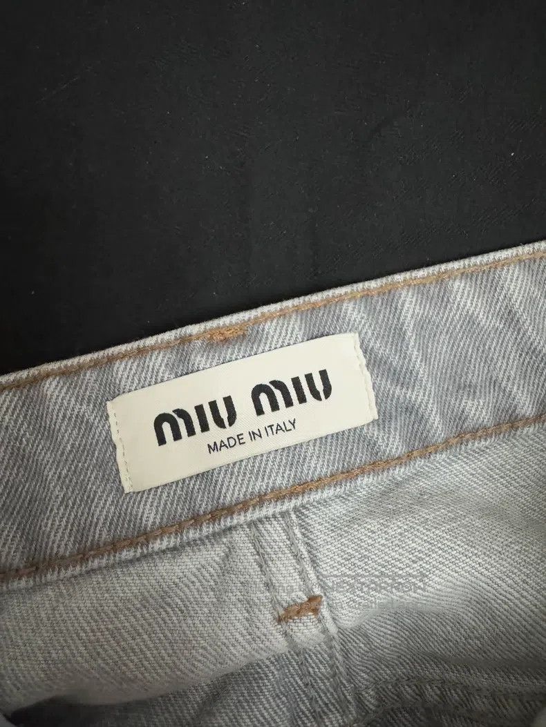 Miu Miu Miu Miu 25 Damage effect of washed jeans trouser legs Size 25" / US 0 / IT 36 - 5 Thumbnail
