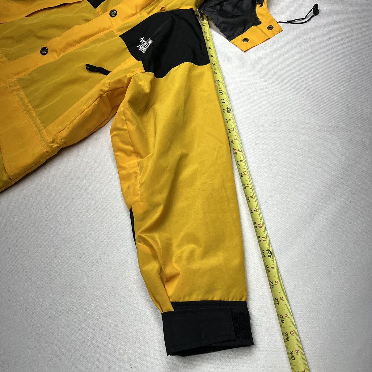 The North Face × Vintage The North Face Jacket Yellow Mountain Light Goretex Retro Size US S / EU 44-46 / 1 - 24 Thumbnail