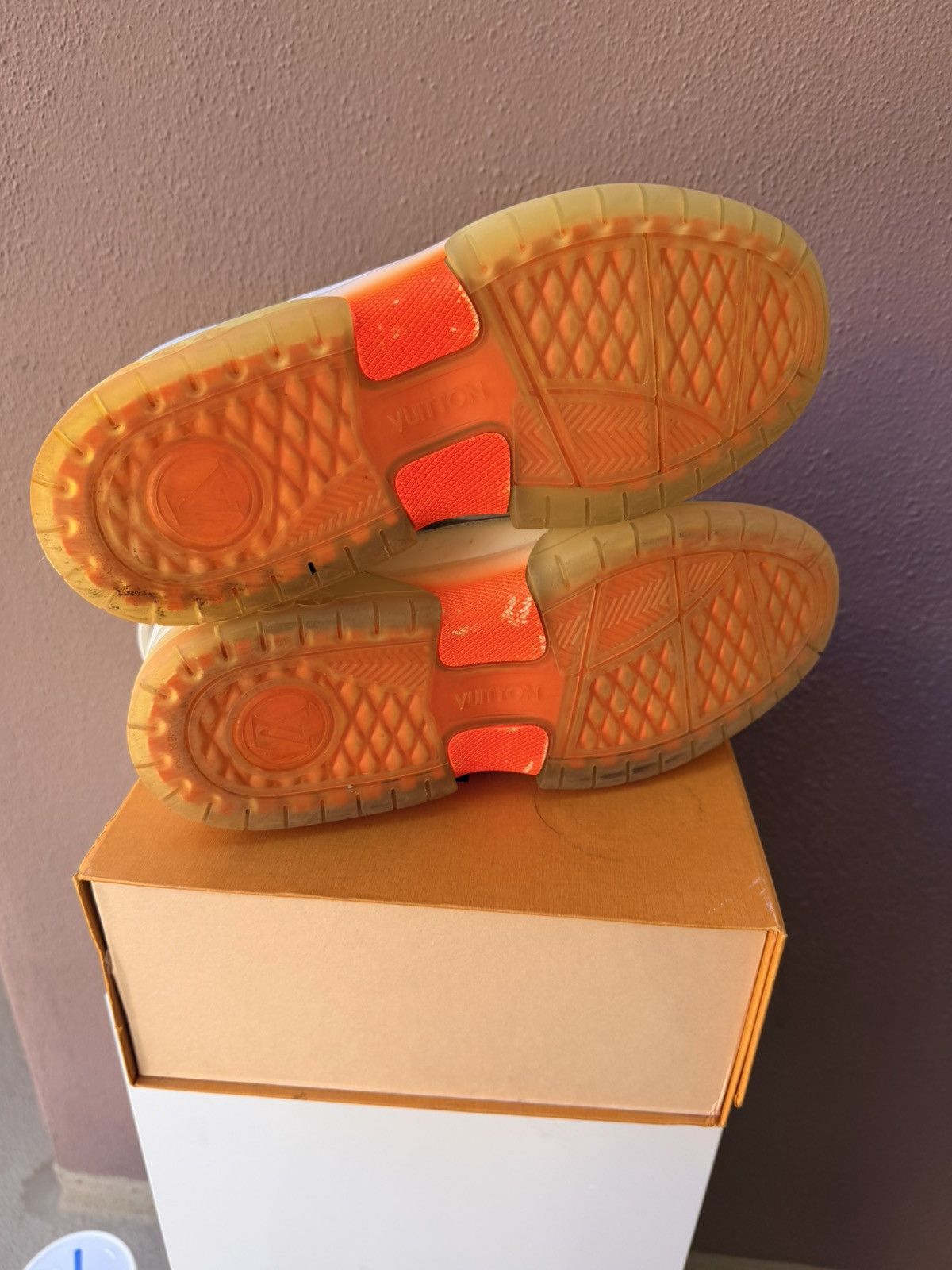 Louis Vuitton Louis Vuitton Virgil Trainer Size US 9 / EU 42 - 9 Thumbnail