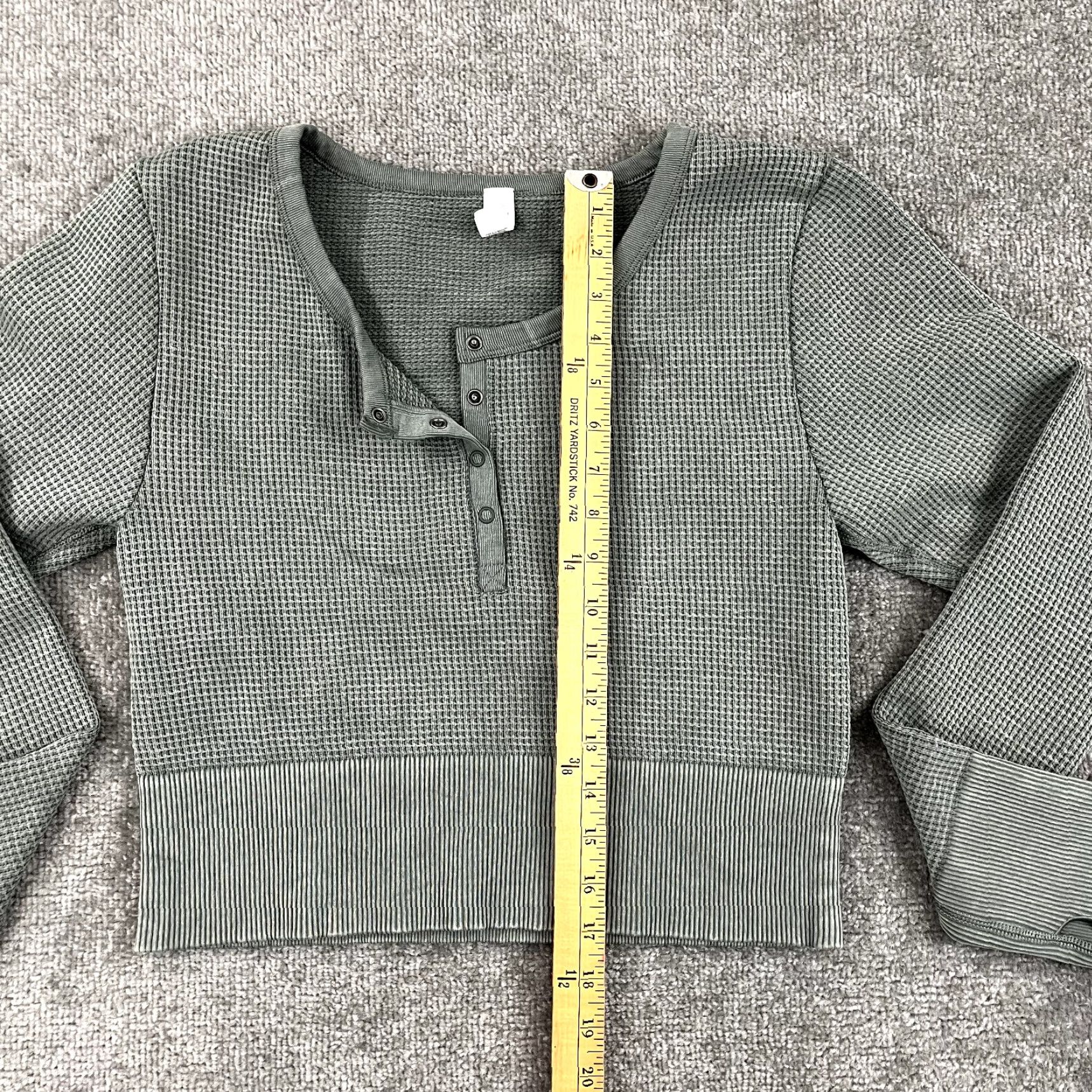 Vintage OFFLINE by AERIE Shirt Womens XL Green Cropped Waffle Henley Long Sleeve Size XL / US 12-14 / IT 48-50 - 4 Thumbnail