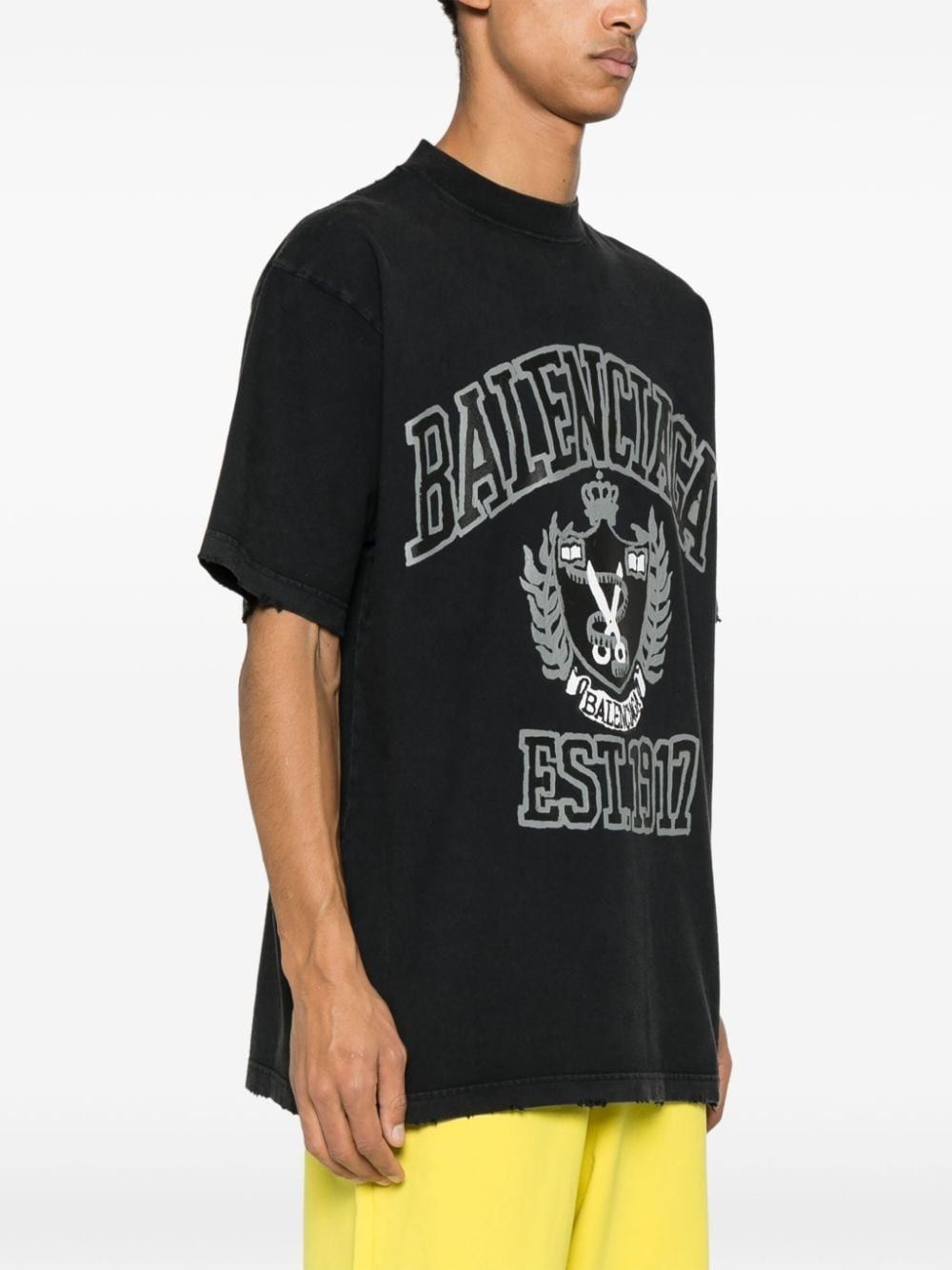 Balenciaga o1srvl11e0825 555 / DIY College T-Shirt Medium Fit in Black Size US XL / EU 56 / 4 - 3 Thumbnail