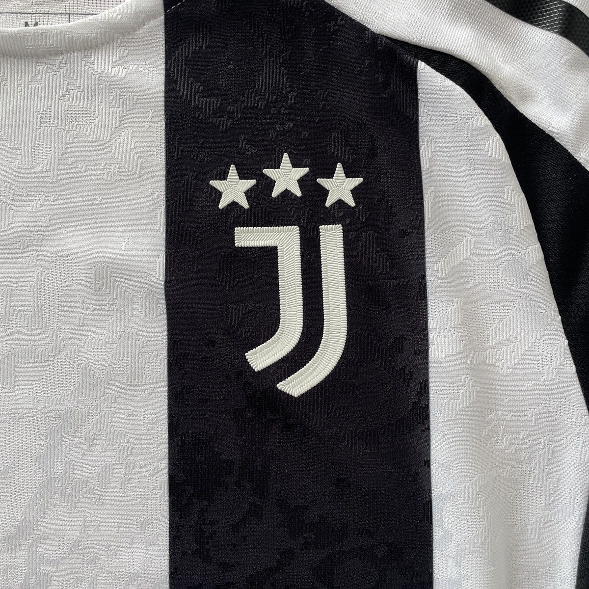 Adidas Juventus Authentic Adidas HEAT.RDY Home Jersey 2024/2025 Size US M / EU 48-50 / 2 - 4 Thumbnail