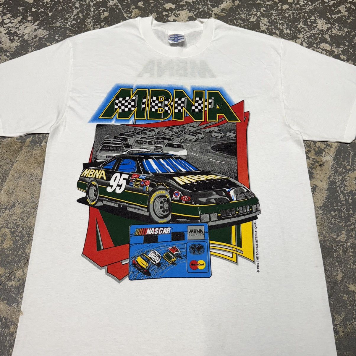 NASCAR Vintage MBNA 1995 Winston Cup Nascar Racing Tshirt Size US L / EU 52-54 / 3 - 8 Thumbnail