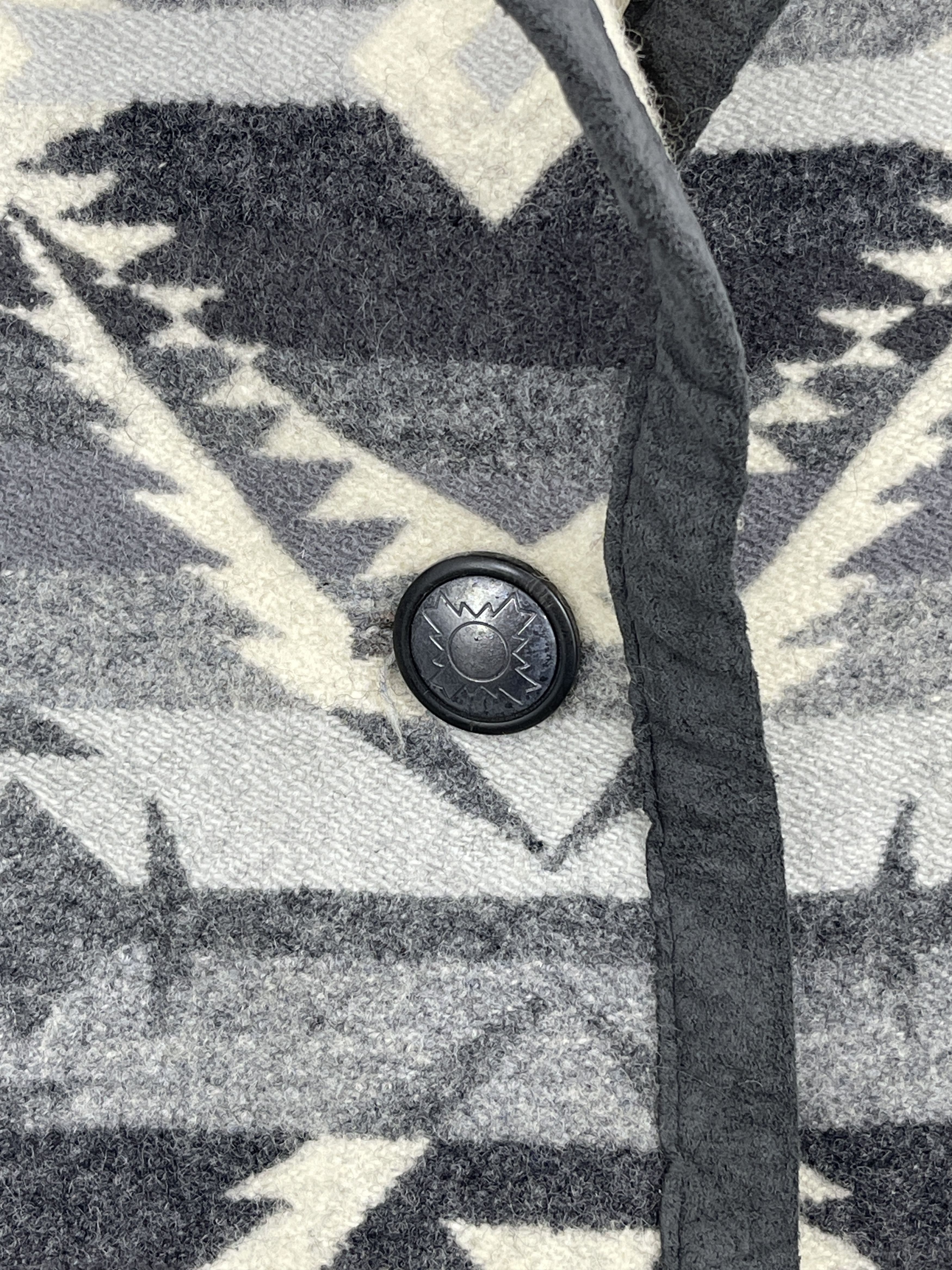 Pendleton Vintage Pendleton Navajo Rare Design Jacket JA0043 Size US S / EU 44-46 / 1 - 9 Thumbnail