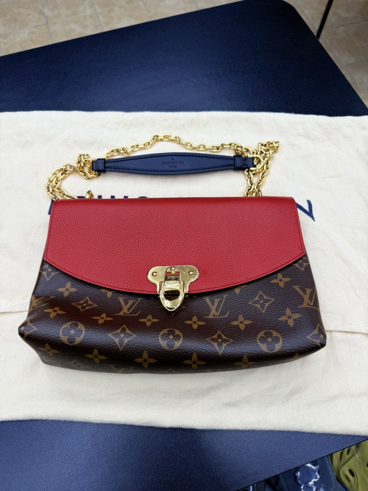 Louis Vuitton Louis Vuitton Saint Placide Shoulder Bag Size ONE SIZE - 6 Thumbnail